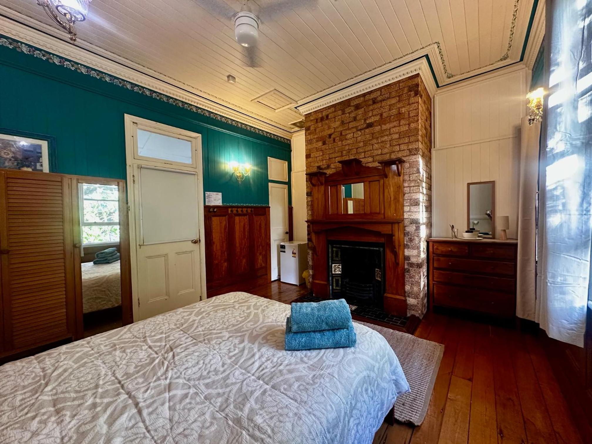 Minto Accommodation Brisbane