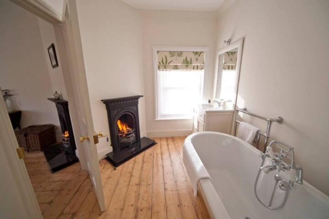 Signal Point Cottage