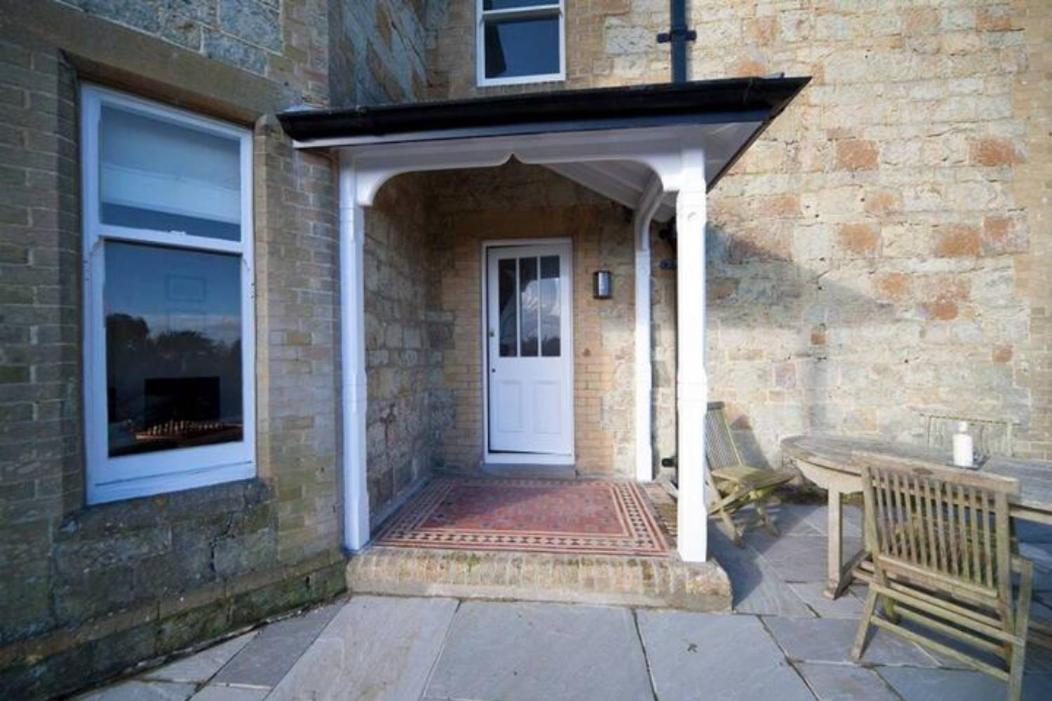 Signal Point Cottage