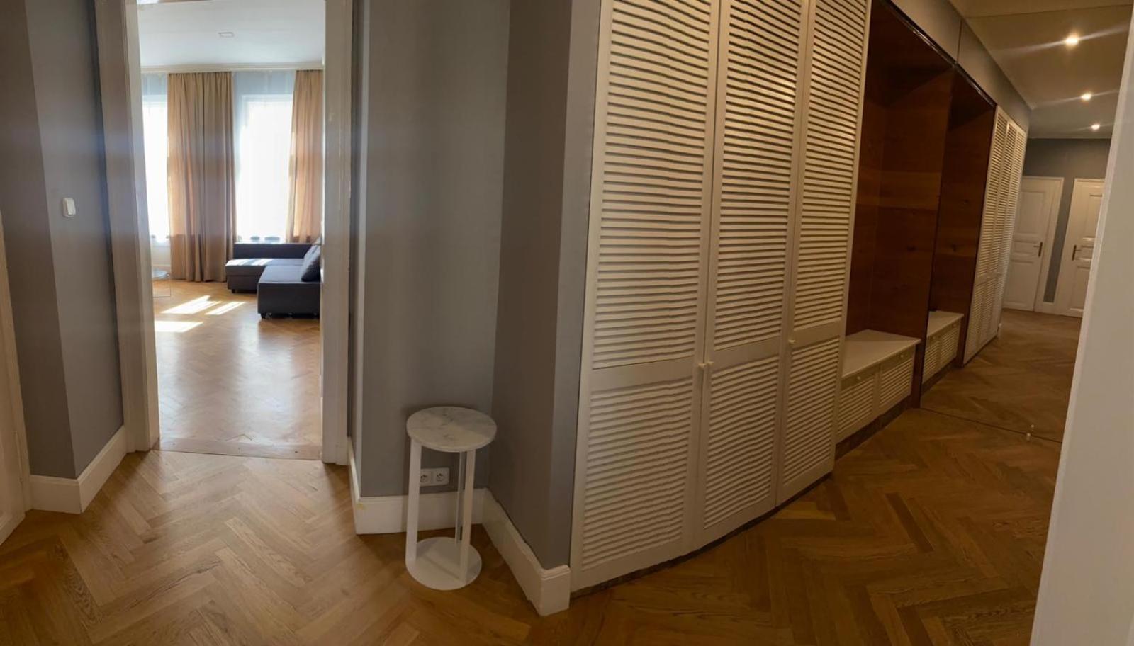Holec Apartments