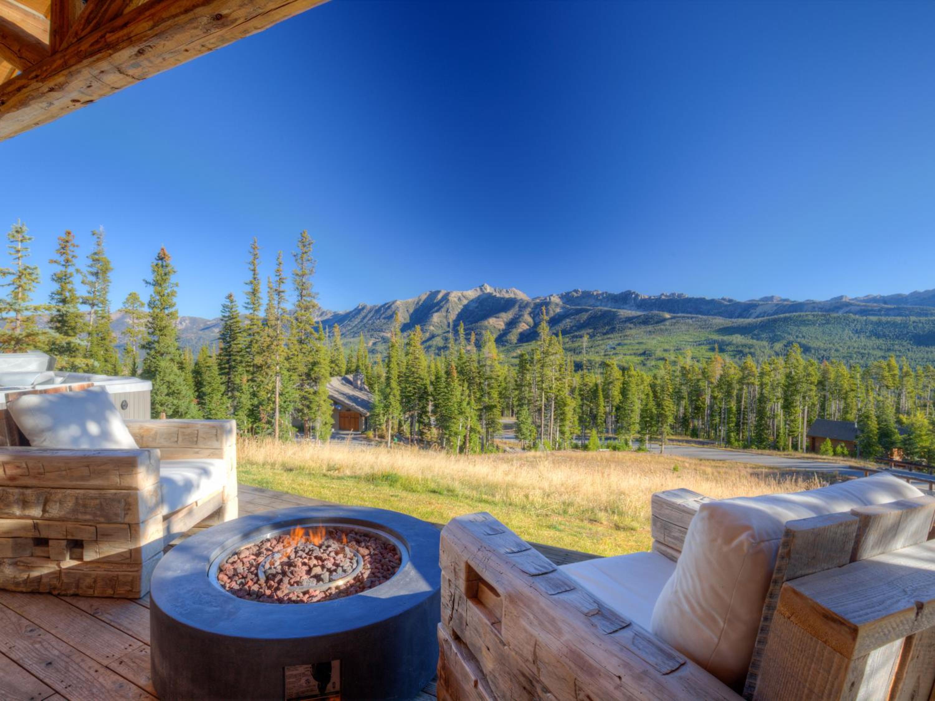 Cowboy Heaven Cabin 11 Derringer view 3