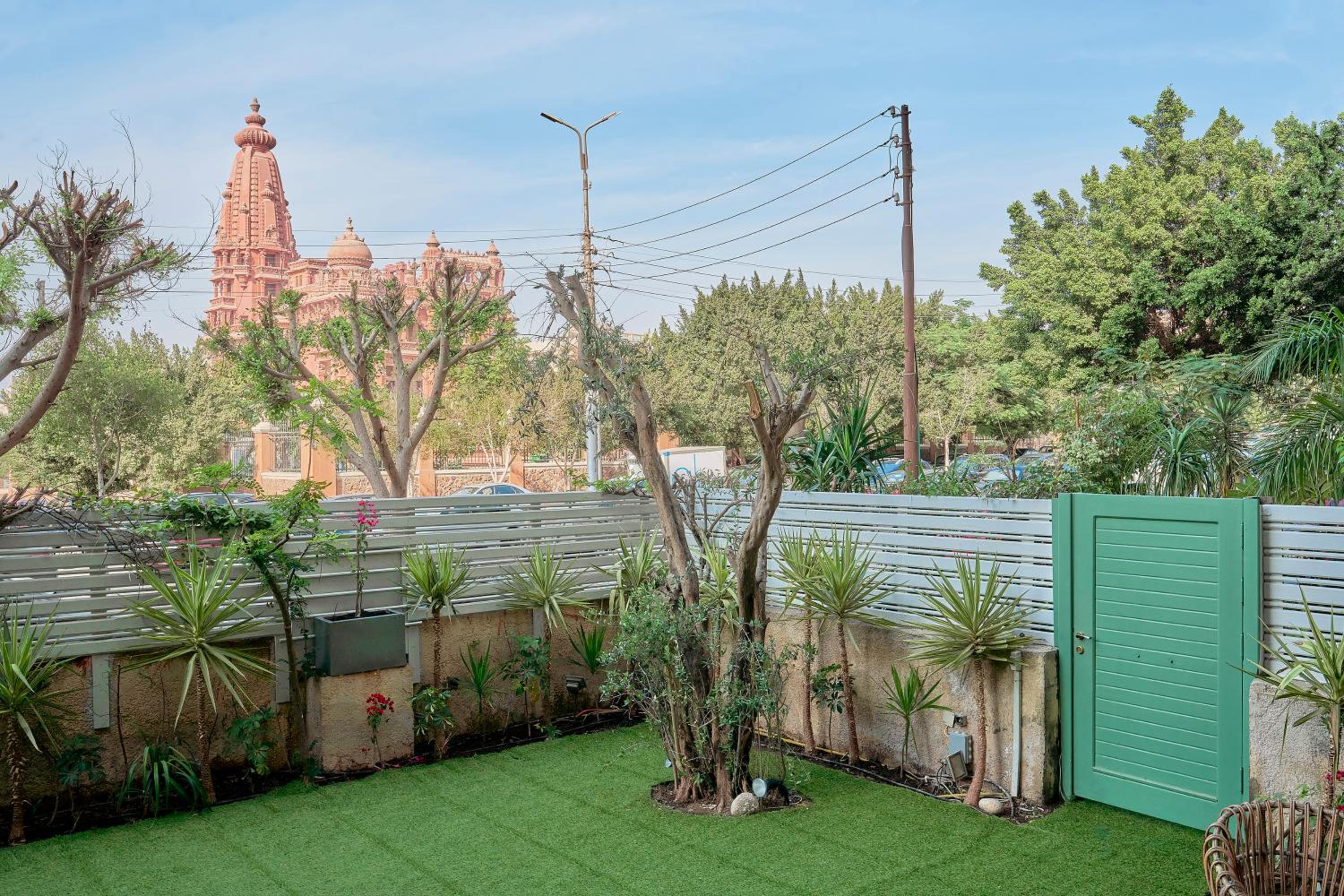 Designer Baron Palace 4BR Garden Duplex