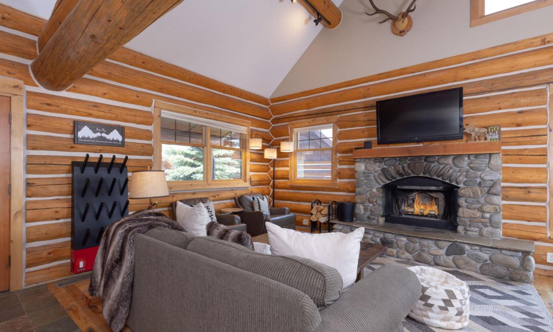 Powder Ridge Cabin Red Cloud 1B view 5