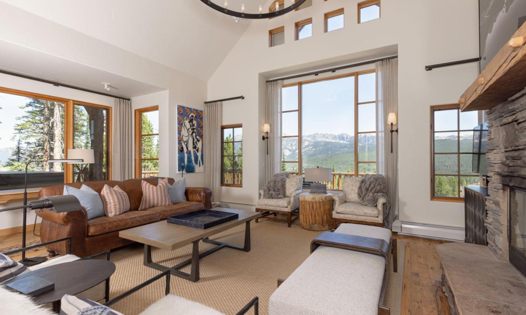 Moonlight Mountain Home 7 Bull Dogger view 5