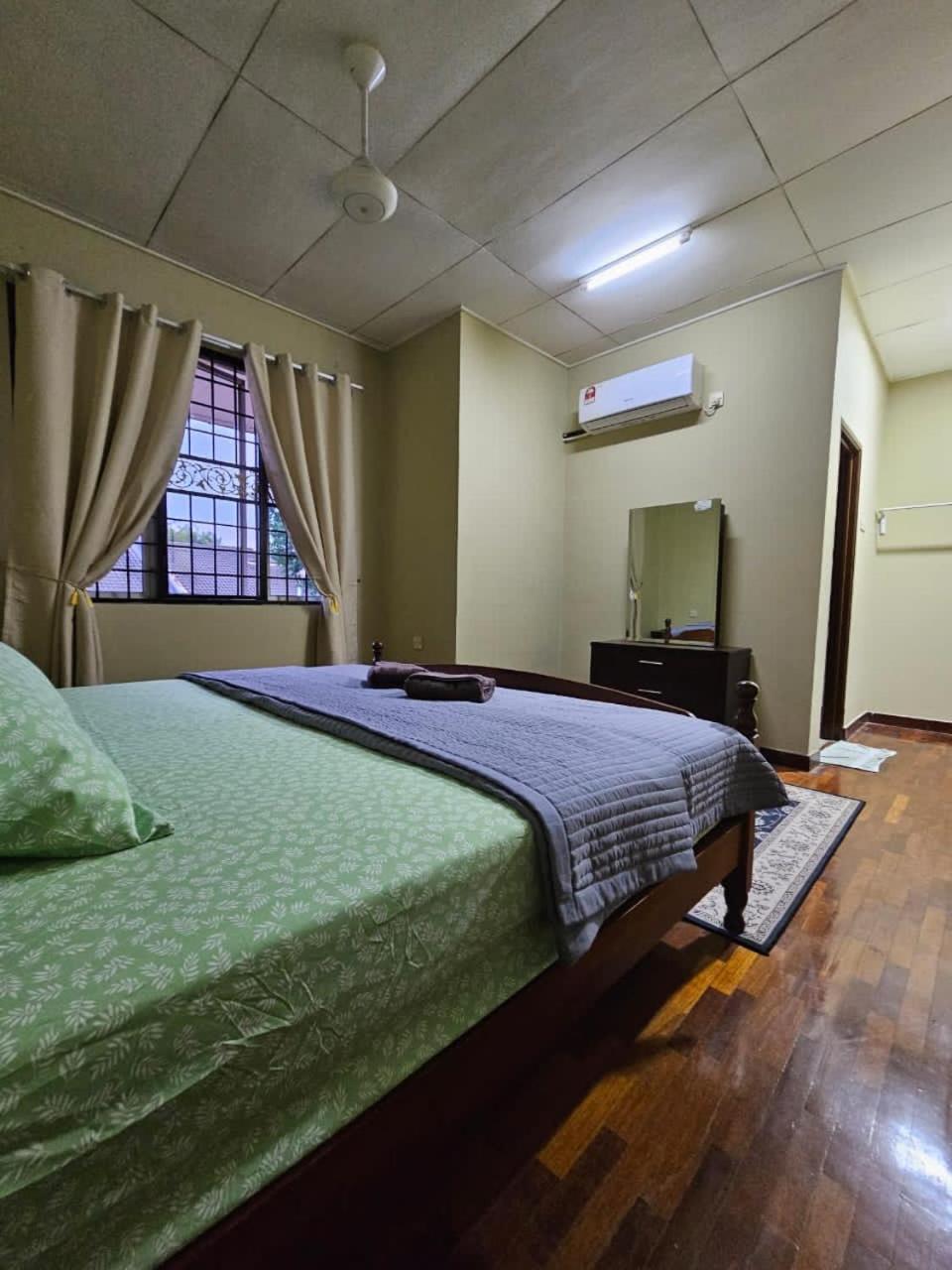 The FootHills Retro Homestay @ Presint 11 Putrajaya view 2