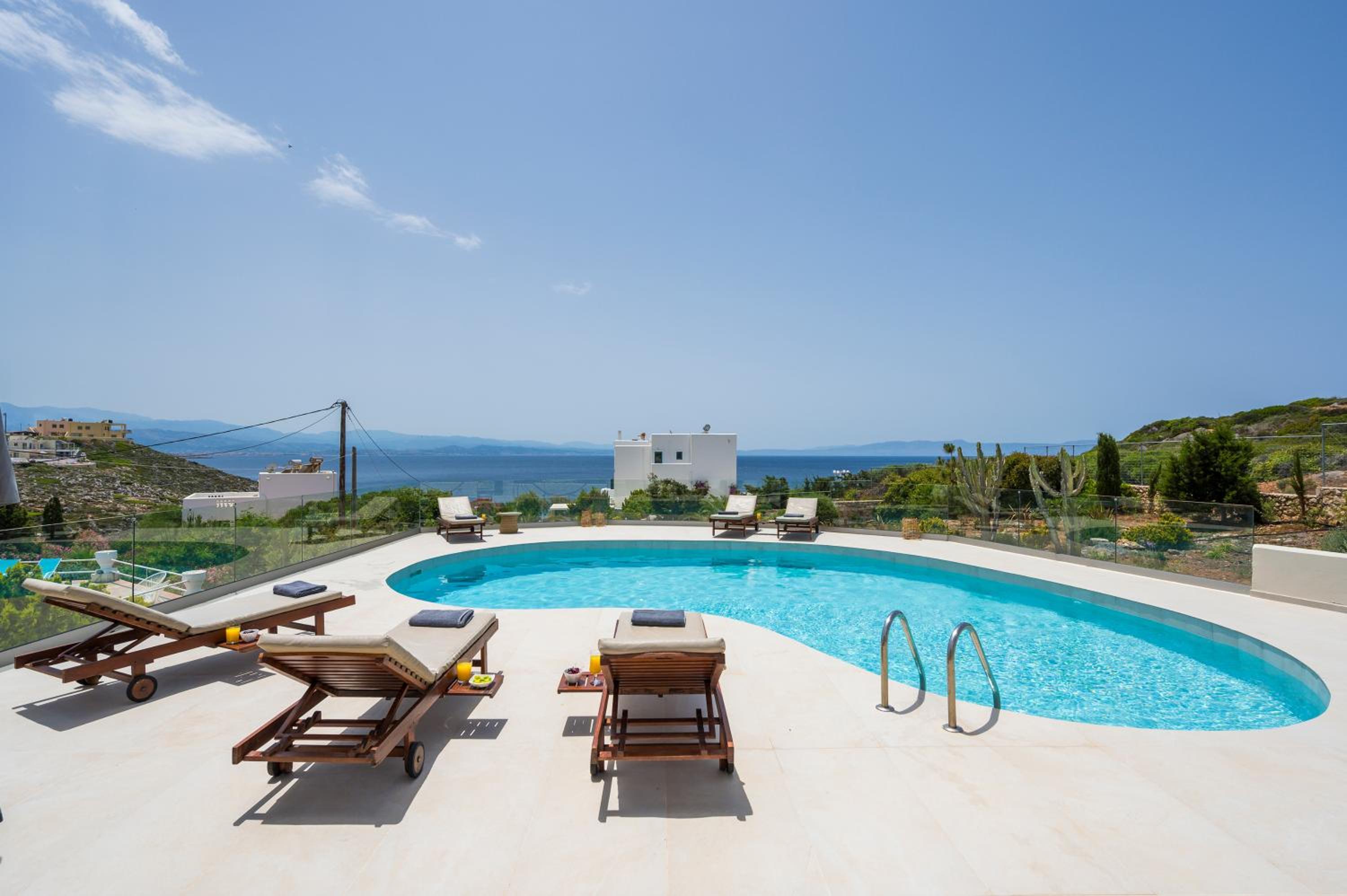 Seaview Villa Ormos, Heated Pool, Sea & Sun Villas view 4