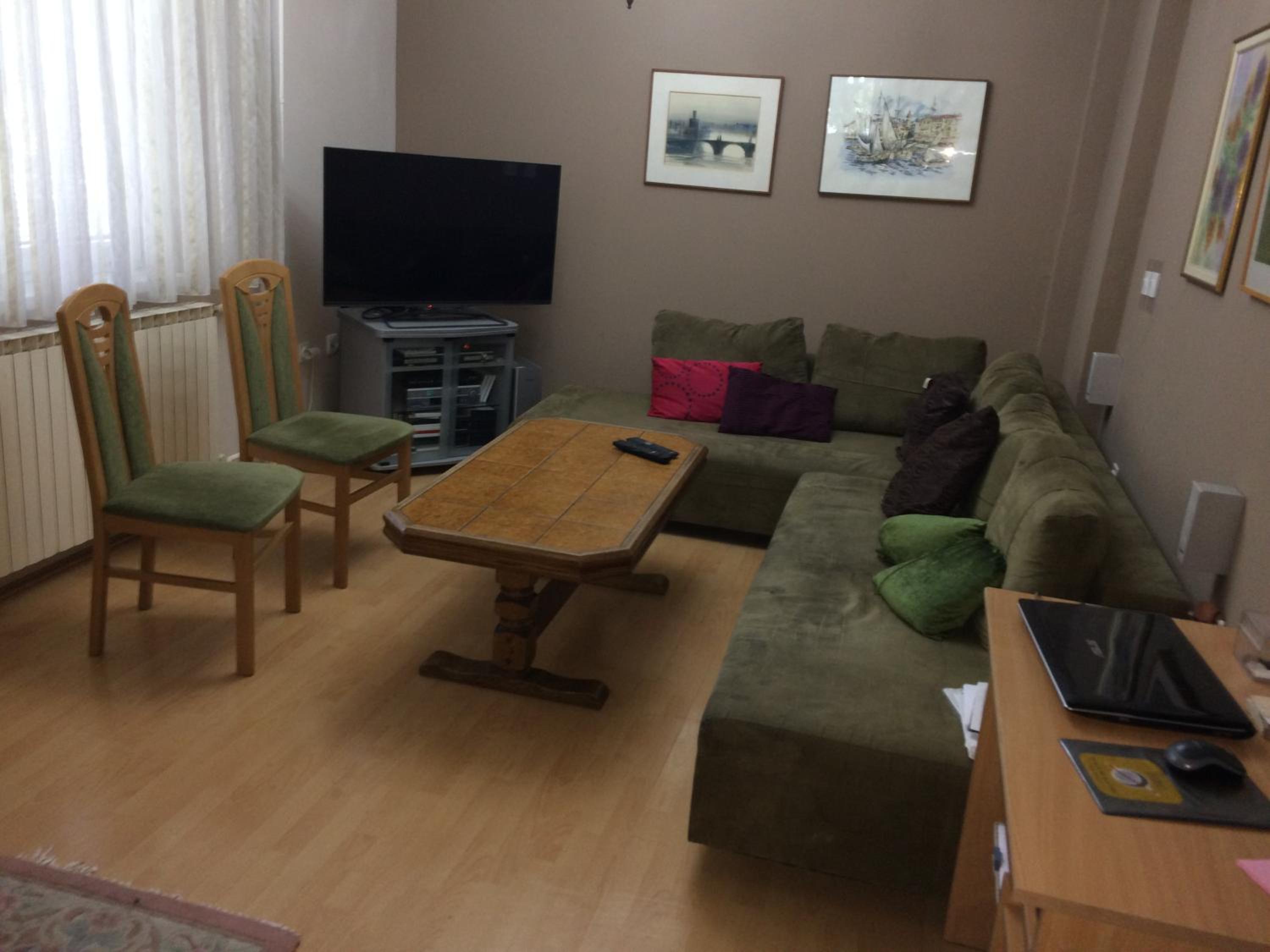 GLORIA APARTMENT