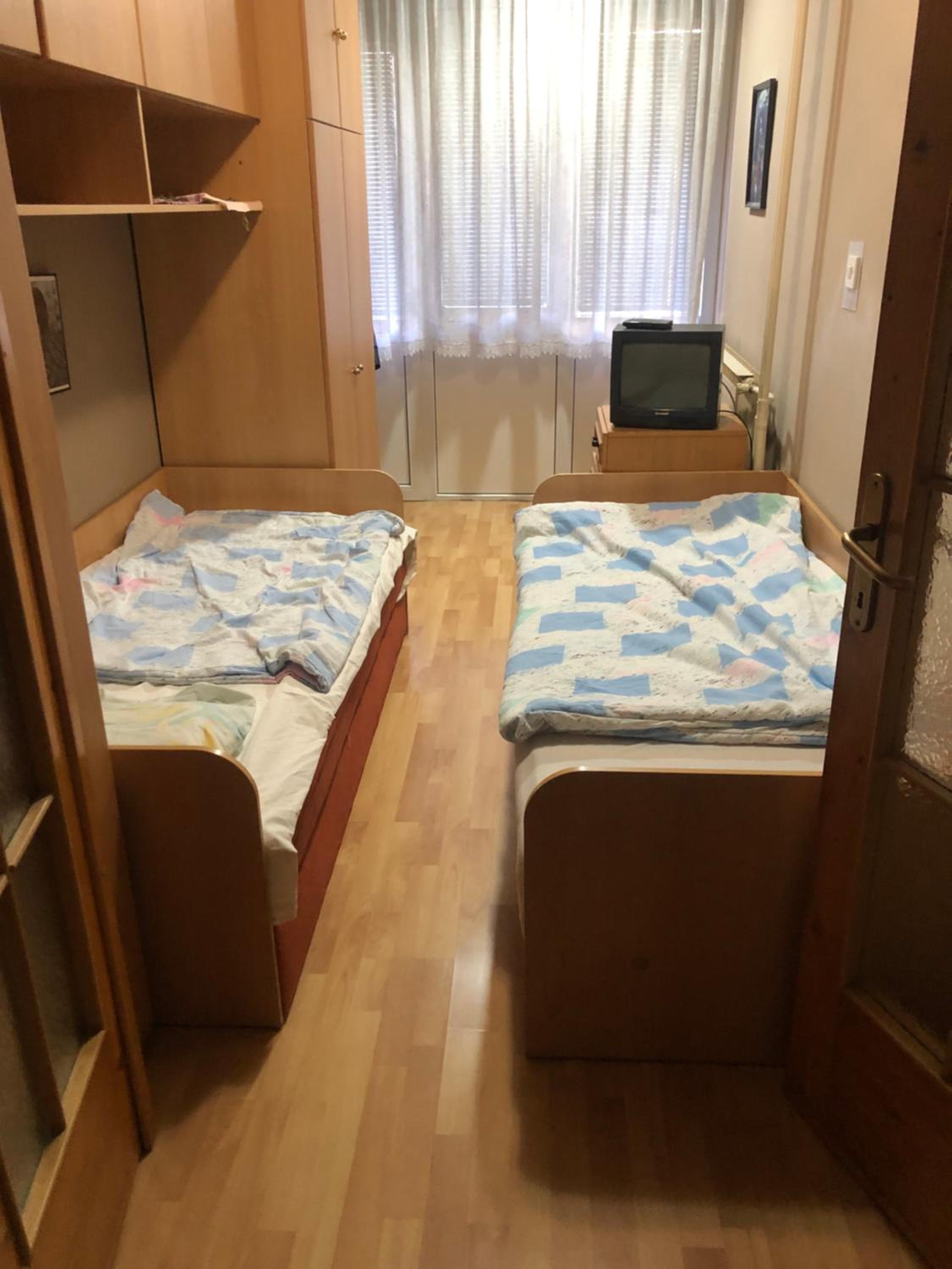 GLORIA APARTMENT