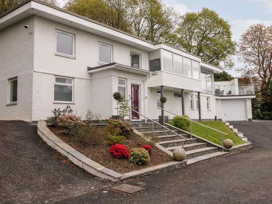 BRANTLEA Detached 4 Bed Home, Hot Tub, Lake View, Parking, Pet Friendly view 4
