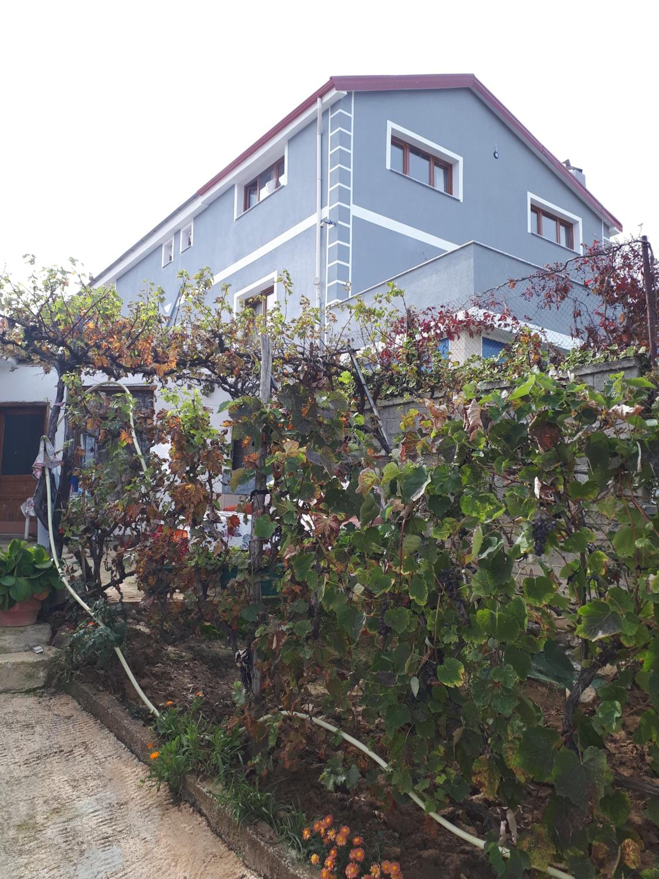 Vila Topalli