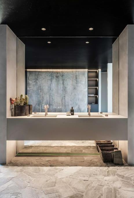Zensi Retreat - House