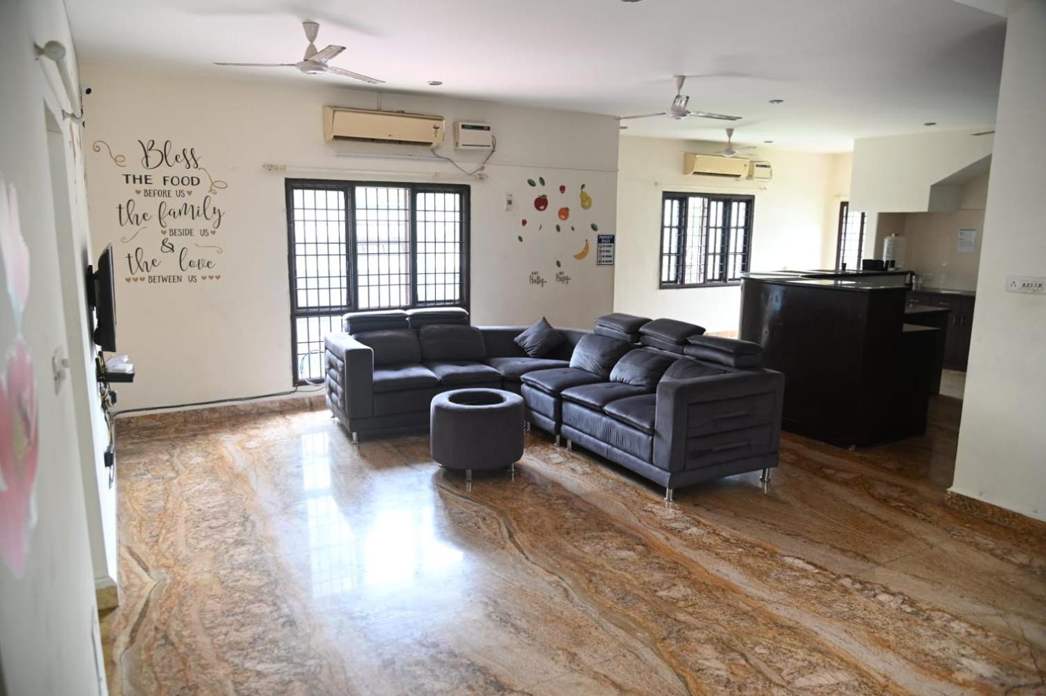 Royal Experiences Pearl House 6 Bed Room Villa with Private Pool, Panayur view 5