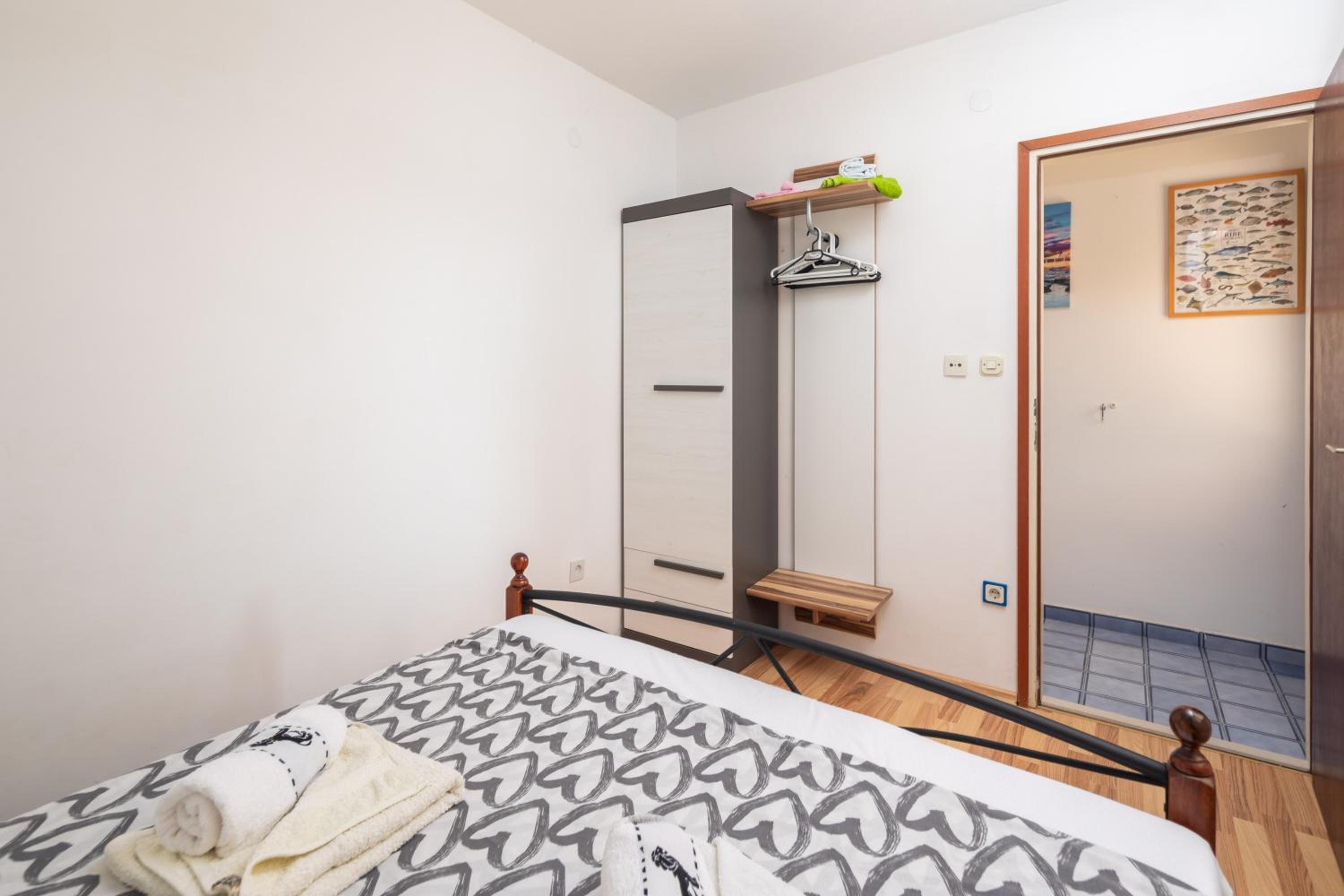 Urban Edge - Beach Apartments