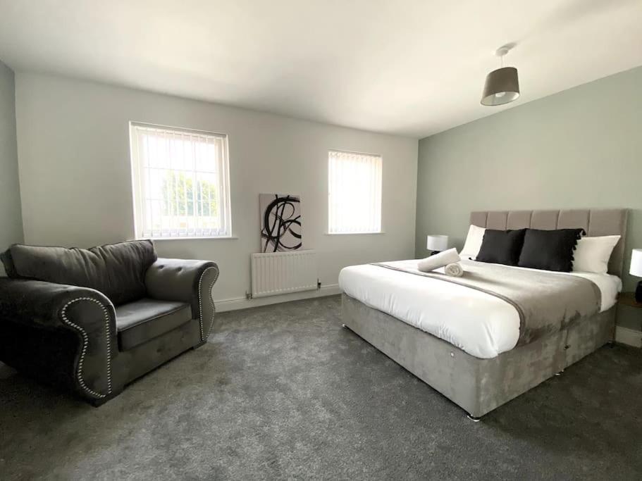 Cosy City Centre Townhouse view 3