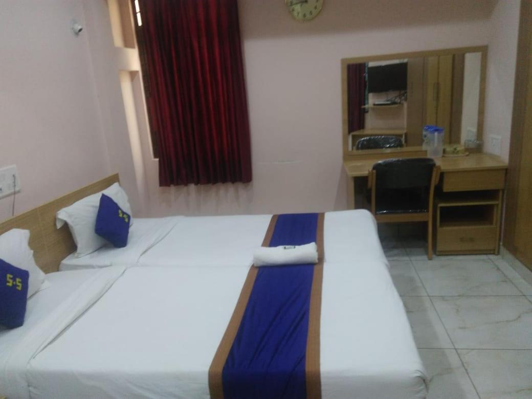 Hotel Raj Pride view 5