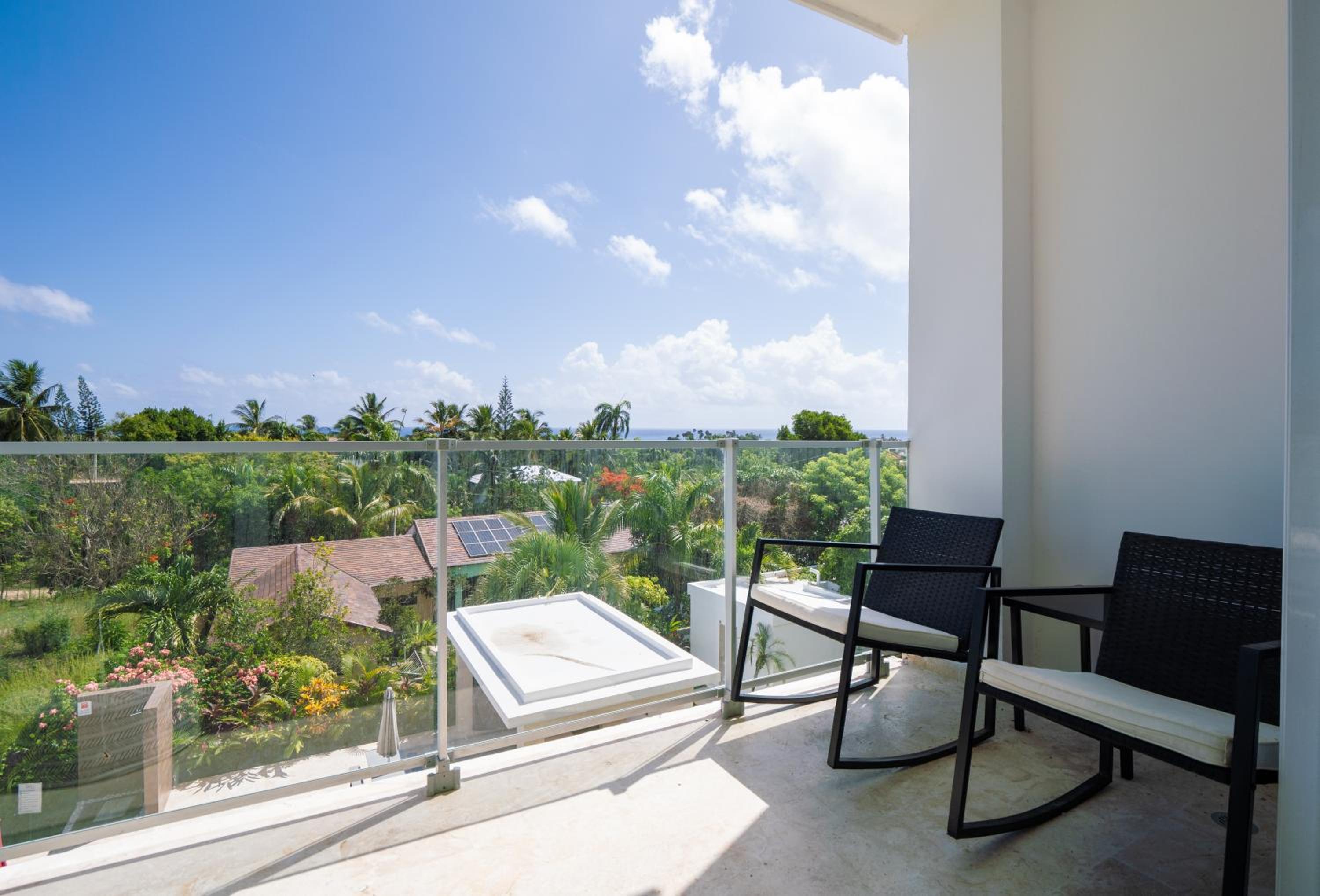 Spacious 2 Bed 2 Bath With Ocean View view 3