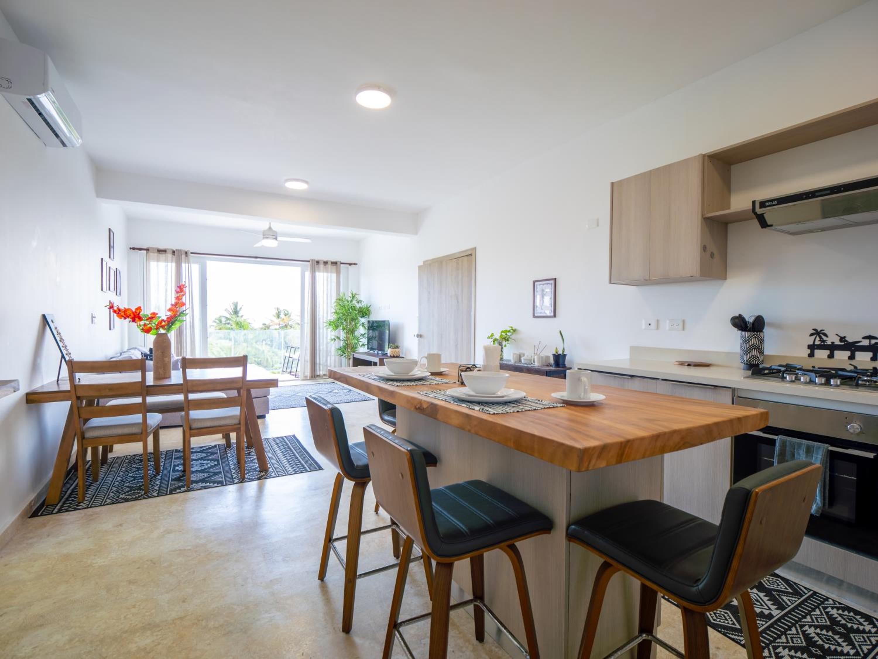 Spacious 2 Bed 2 Bath With Ocean View view 2
