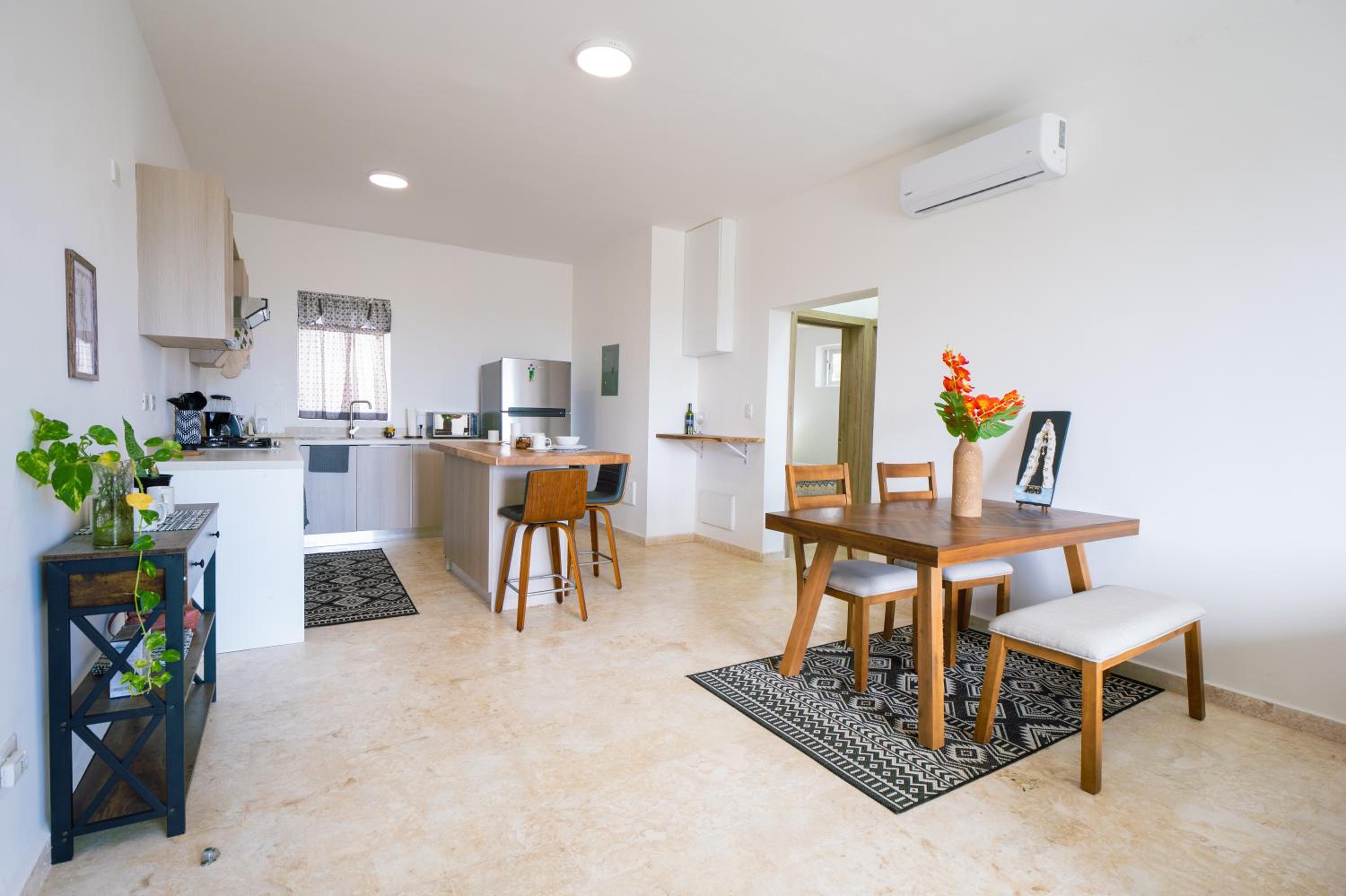 Spacious 2 Bed 2 Bath With Ocean View view 5