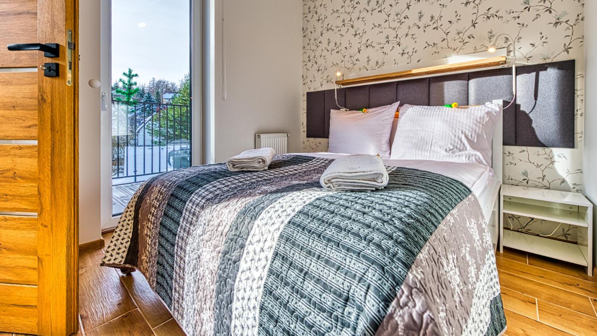 OSTOJA RESIDENCE VIP z sauną, strefą relaksu i pokojem zabaw by Royal Aparts