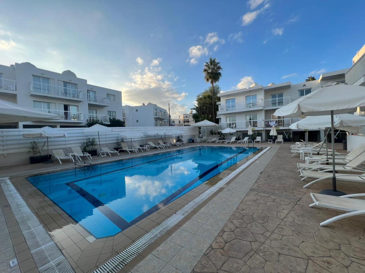 Mandarin 1-Bedroom Apartment W/Pool in Ayia Napa