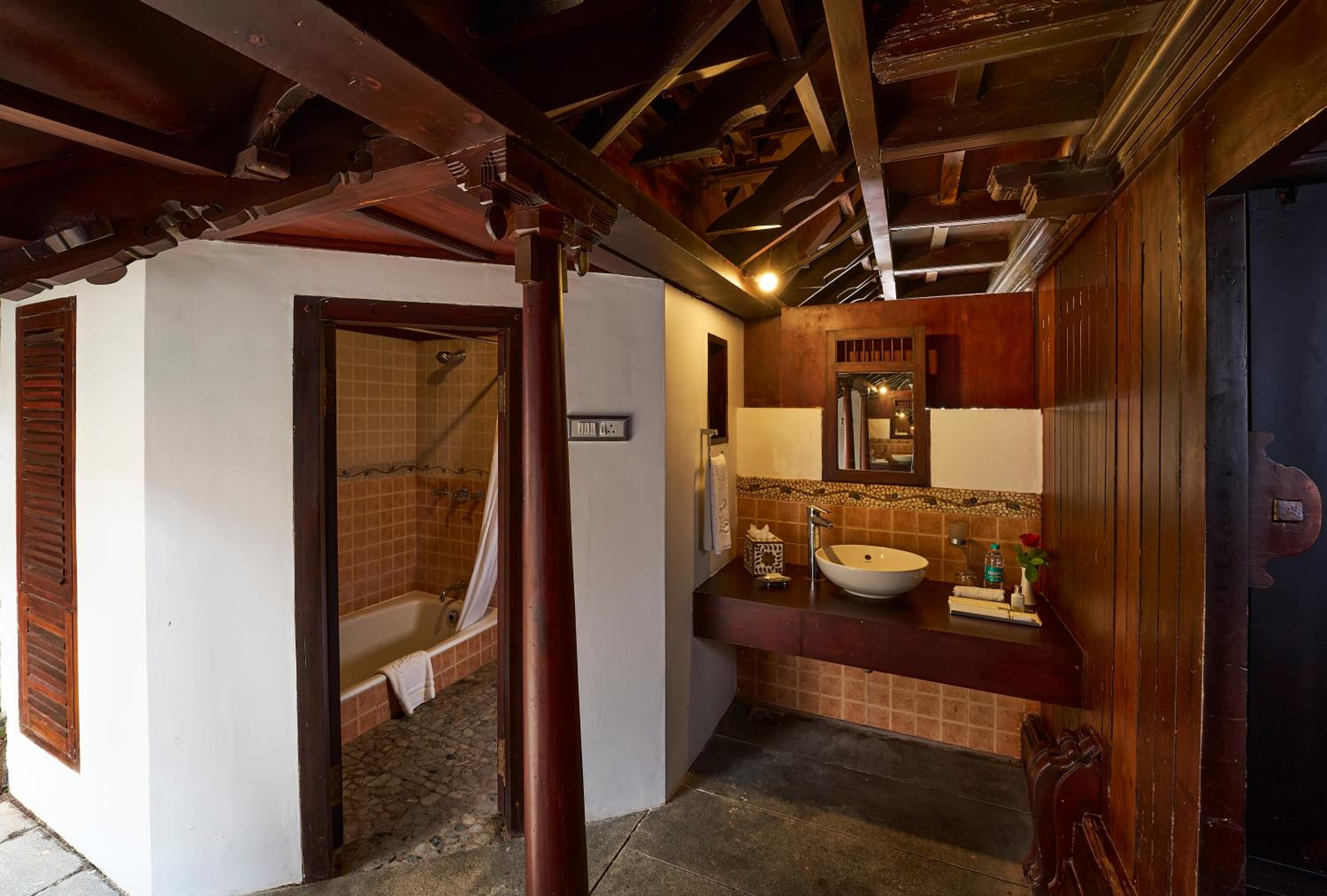 The Leela Ashtamudi, A Raviz Hotel, Kollam