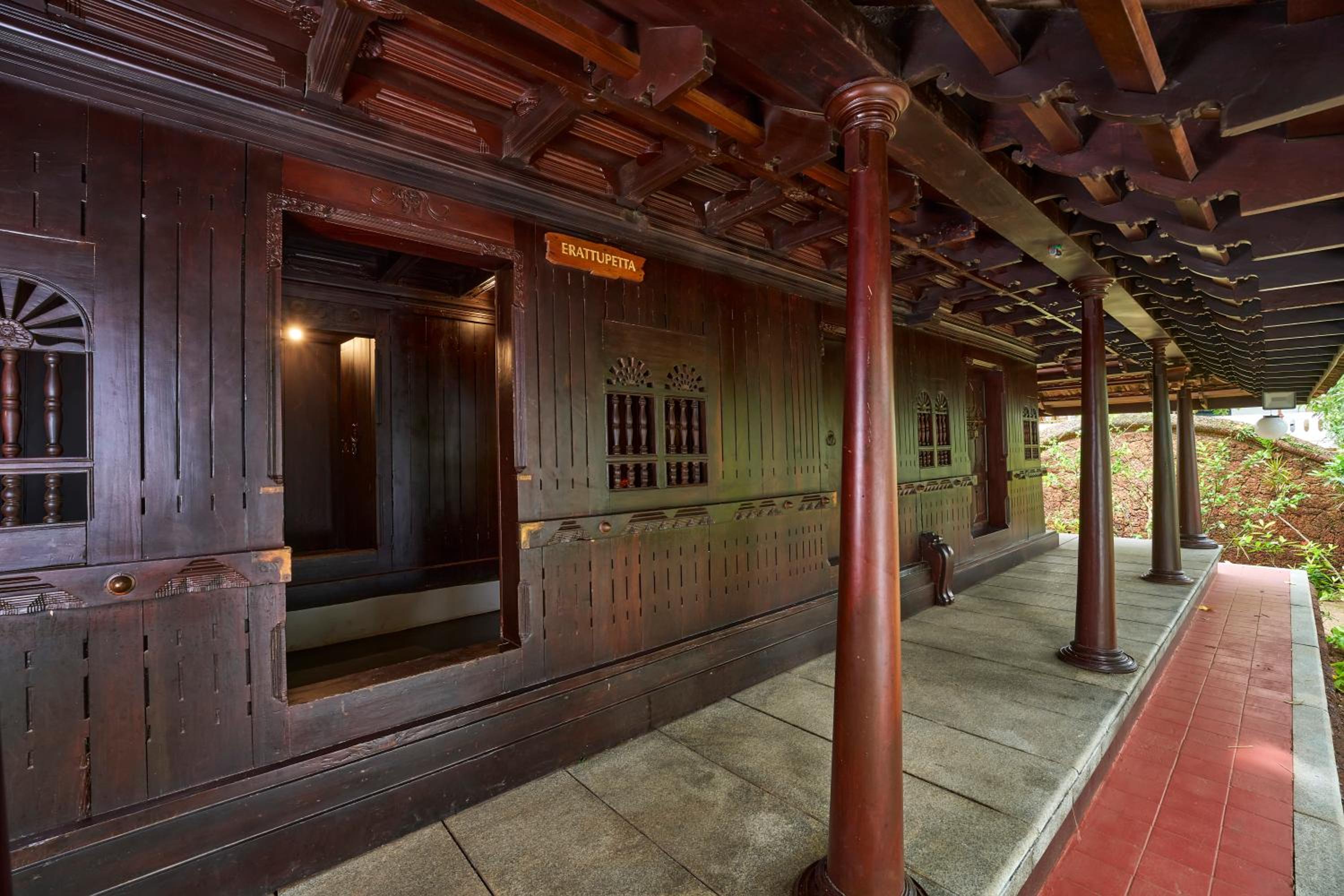 The Leela Ashtamudi, A Raviz Hotel, Kollam