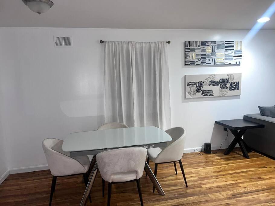 Jersey city Luxury home 15 mins from NYC view 2