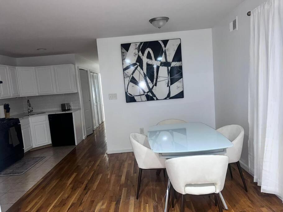 Jersey city Luxury home 15 mins from NYC view 5