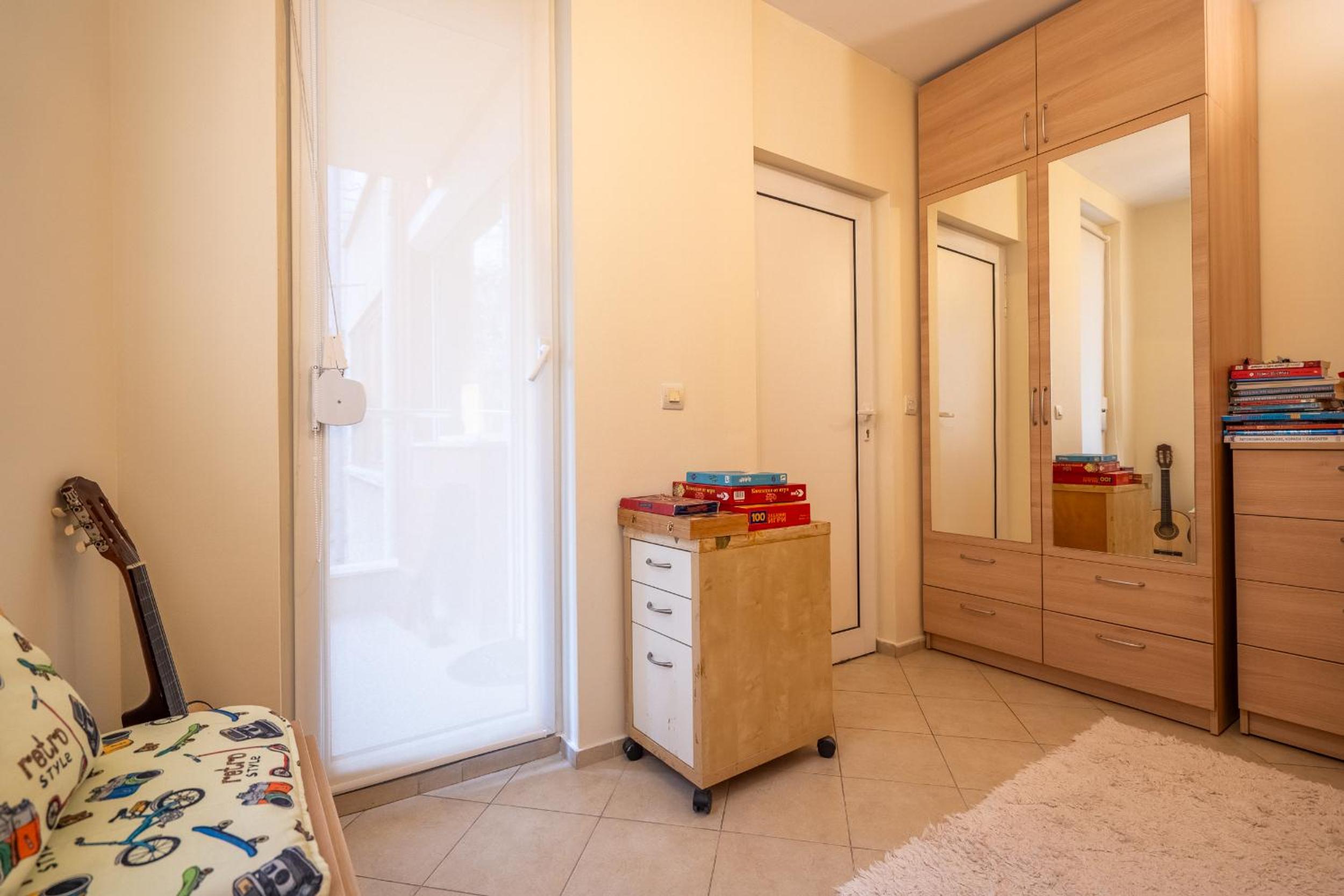 Premium comfy 2BDR Apt - Free Parking - Fast Wi-Fi