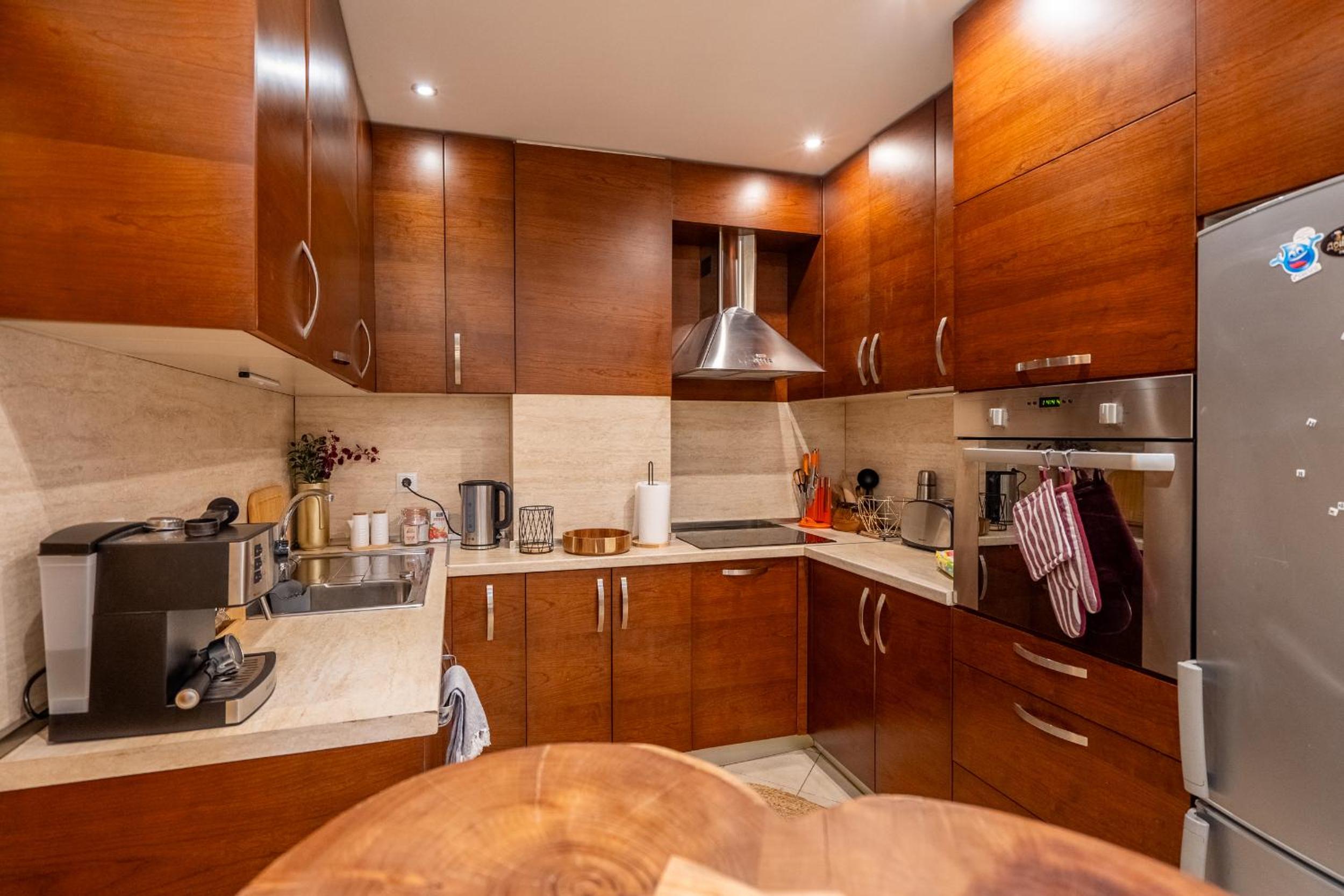 Premium comfy 2BDR Apt - Free Parking - Fast Wi-Fi