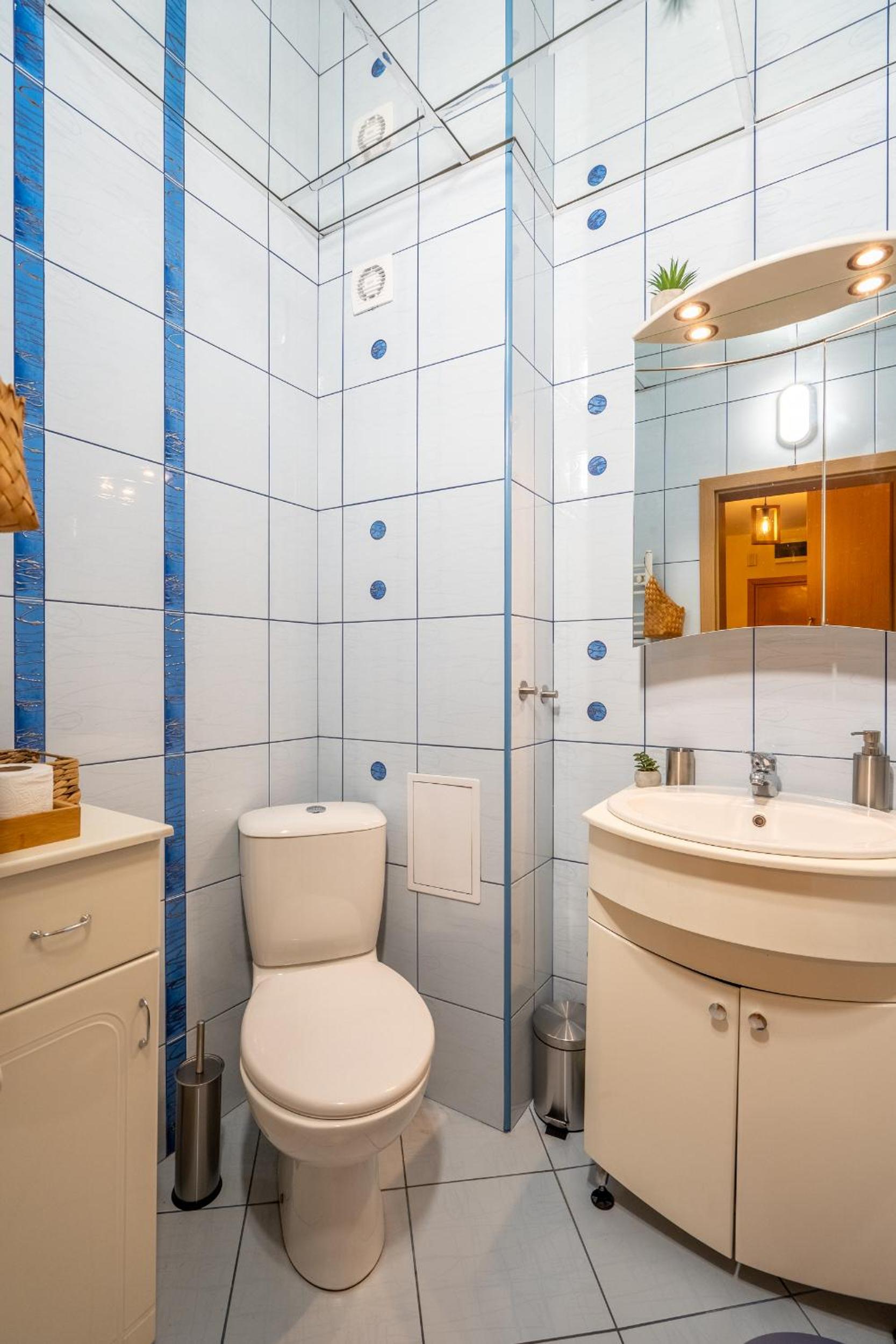 Premium comfy 2BDR Apt - Free Parking - Fast Wi-Fi
