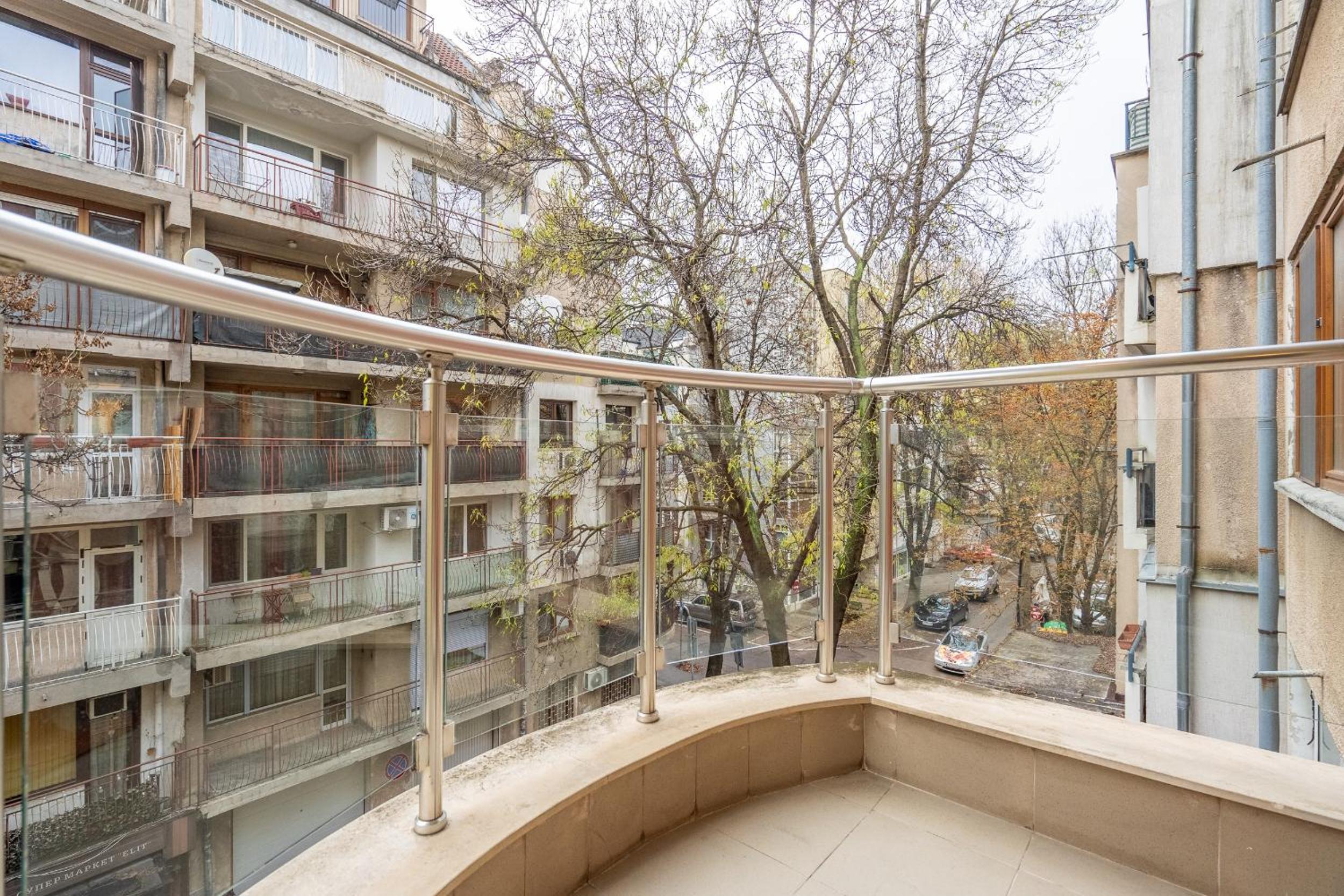 Premium comfy 2BDR Apt - Free Parking - Fast Wi-Fi
