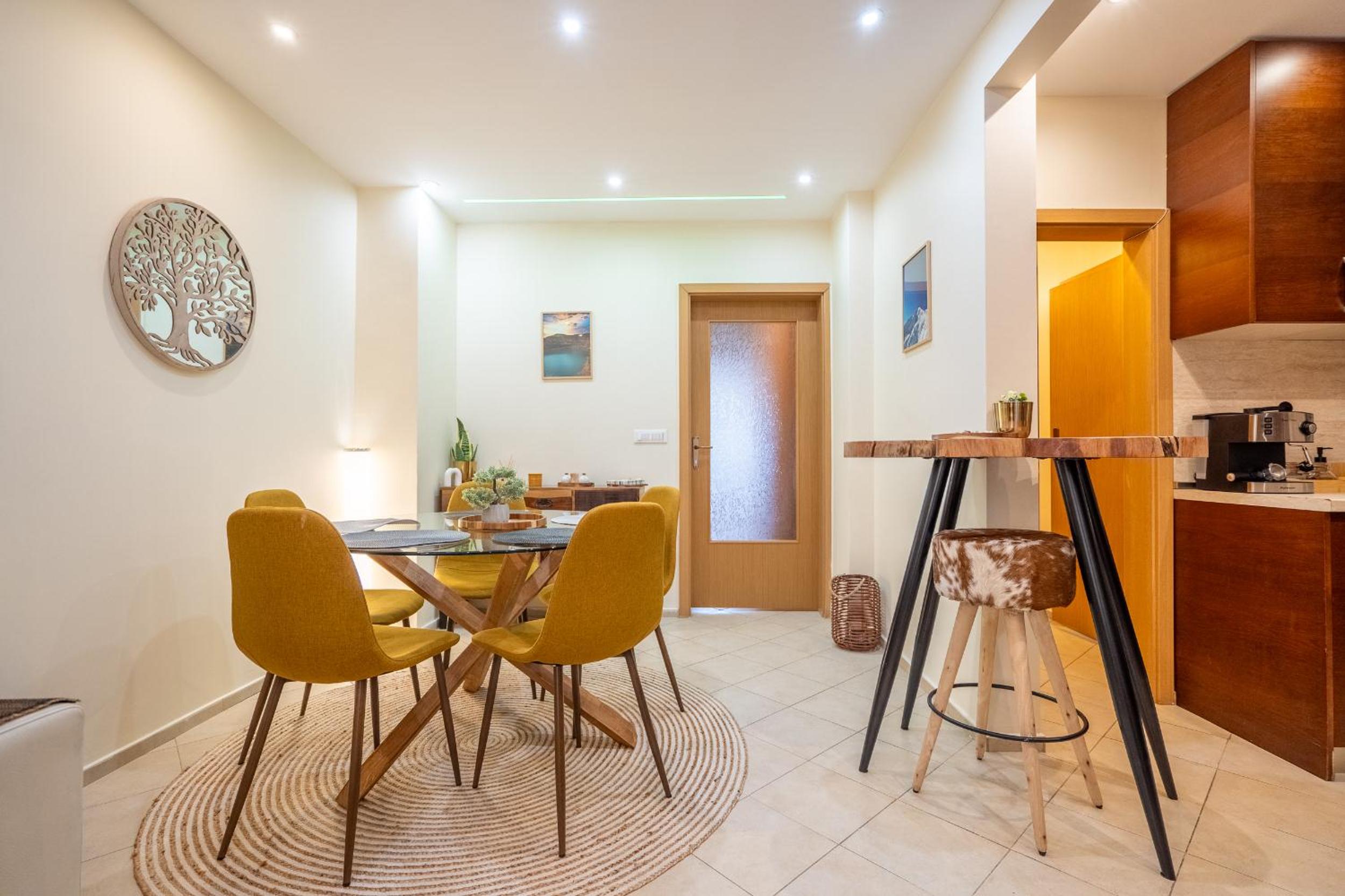Premium comfy 2BDR Apt - Free Parking - Fast Wi-Fi