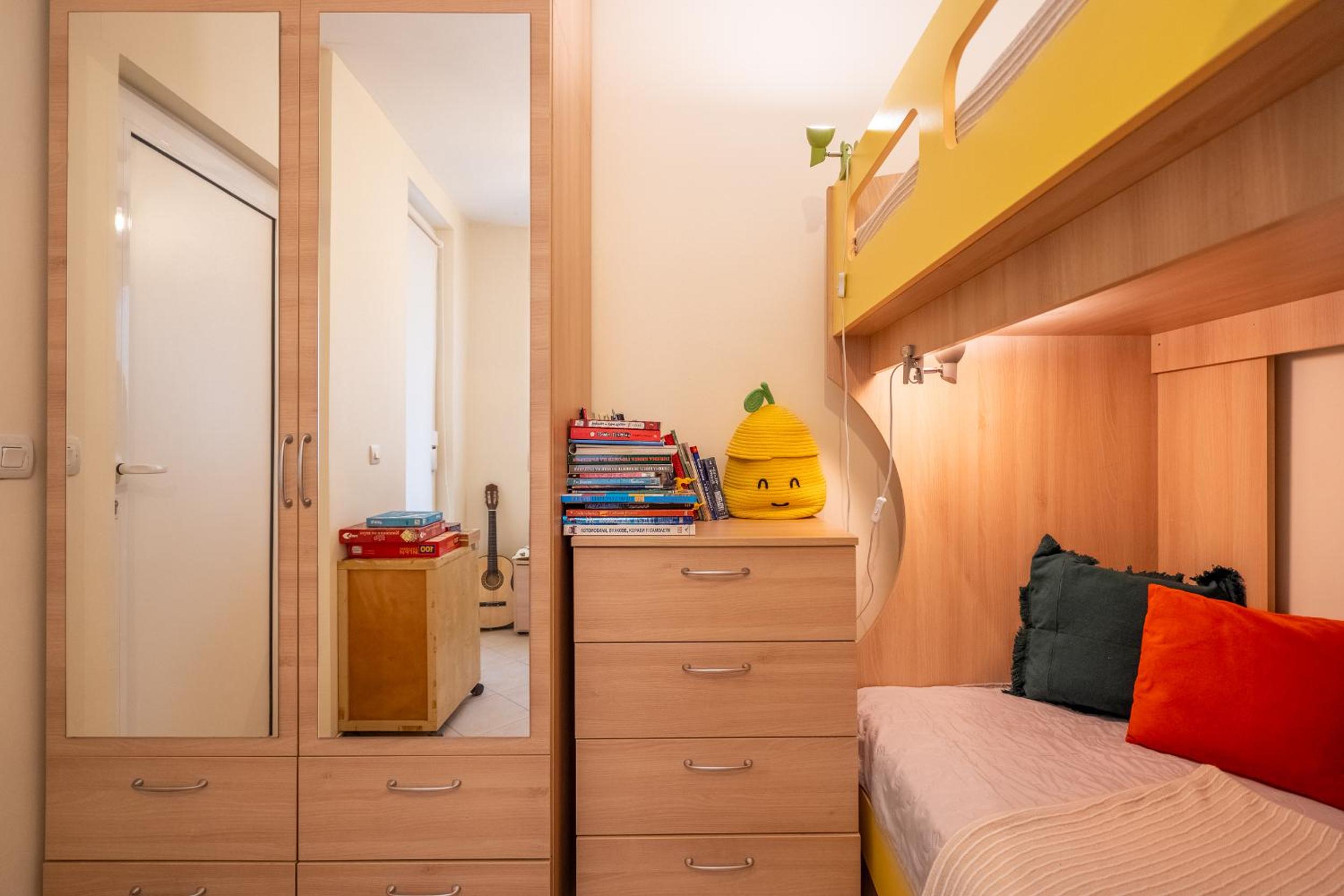 Premium comfy 2BDR Apt - Free Parking - Fast Wi-Fi