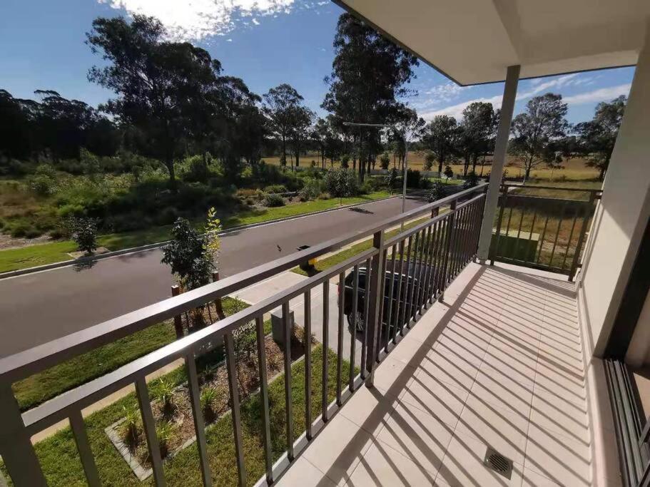MaraylyaBox hillGables Specious 5Br Sweet House
