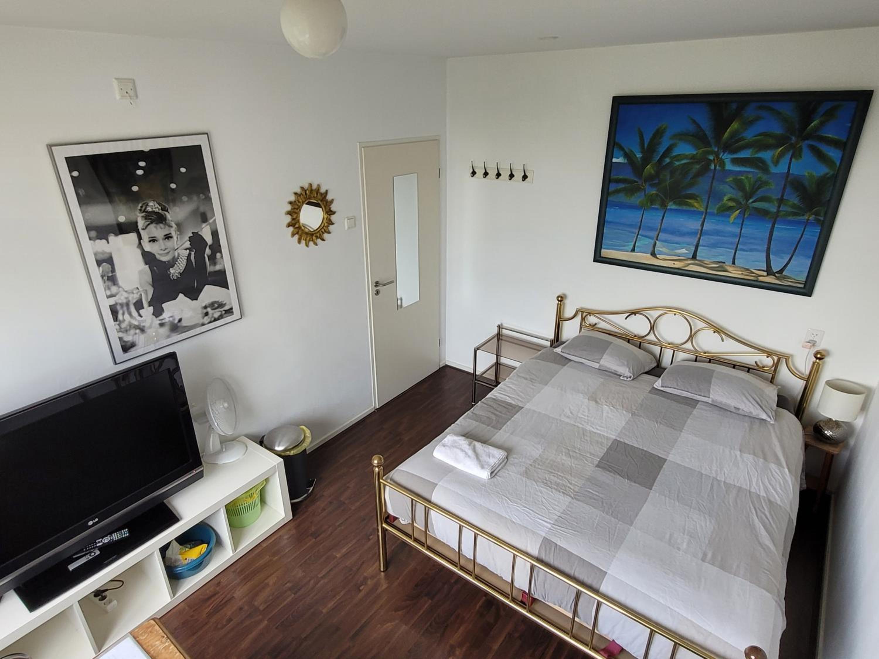 Sky Home Room 1