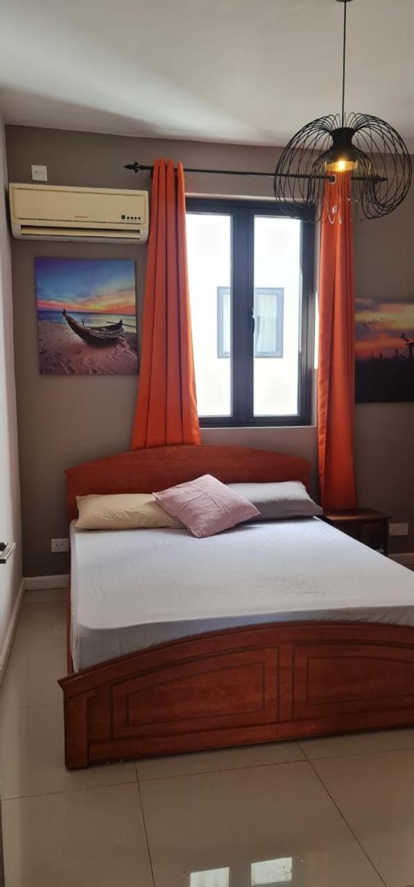 Sea View 3 BR 2 Bath Pool Penthouse Private Rooftop view 5
