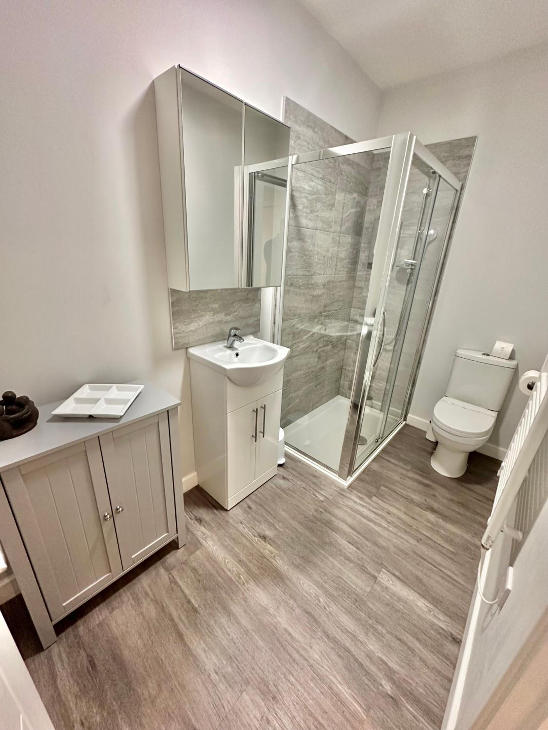 Urban Retreat - Close To Town and Beach view 5