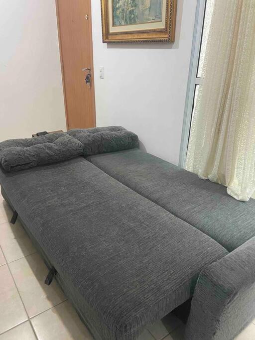 Palhoça- apto com Jardim para churrasco -Bromélias