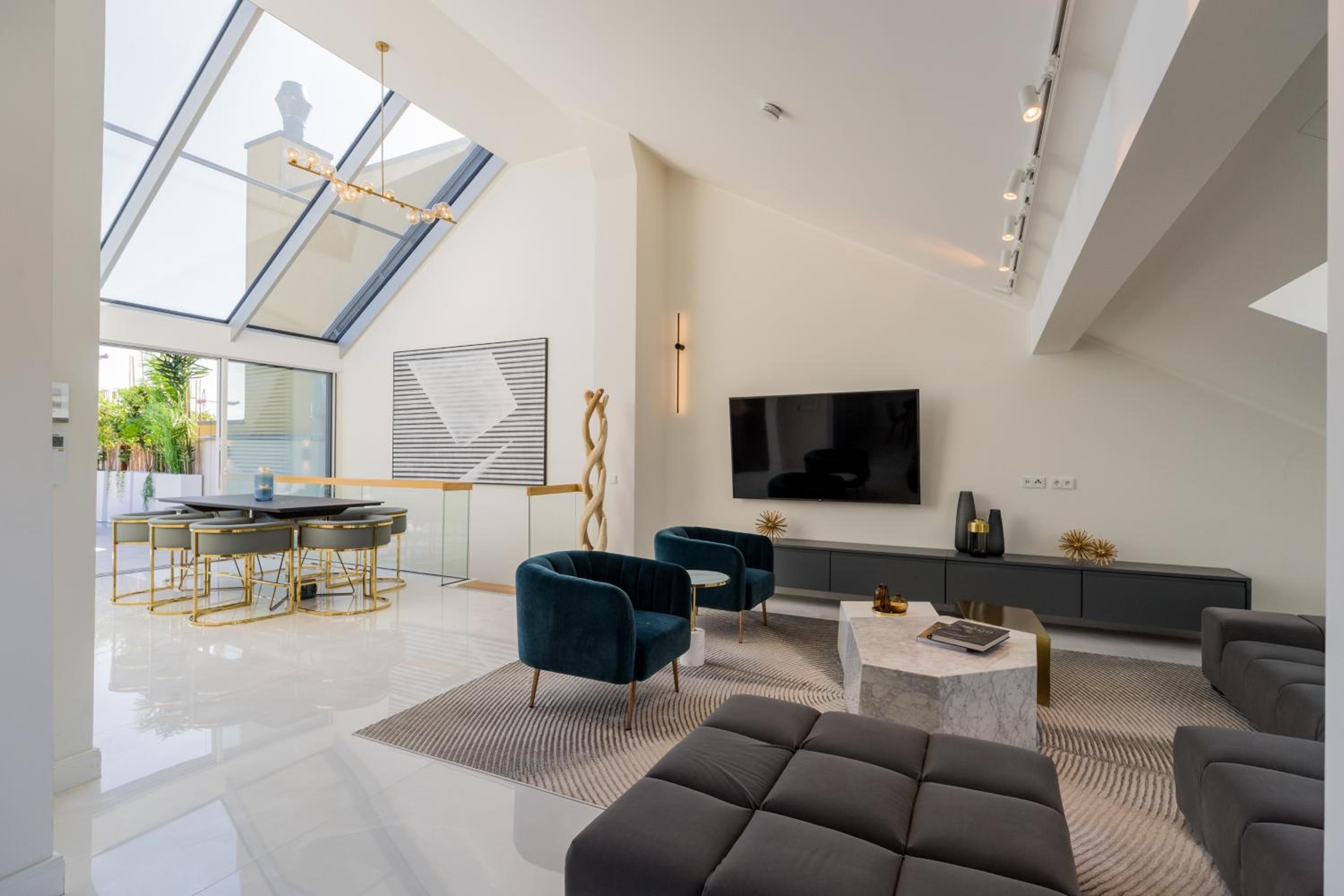 Spacious Apartments In Mitte- Feel The Citycenter