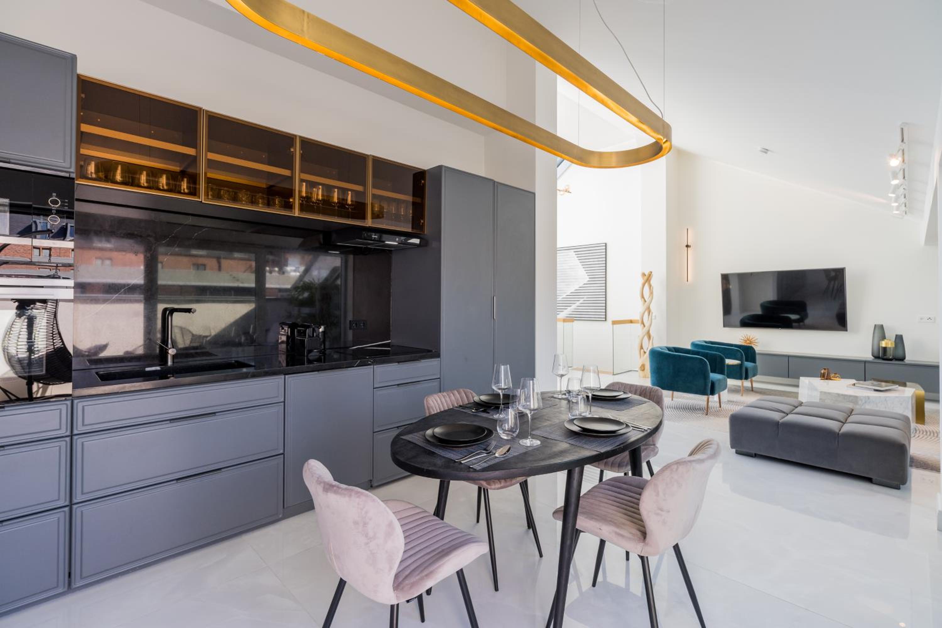 Spacious Apartments In Mitte- Feel The Citycenter