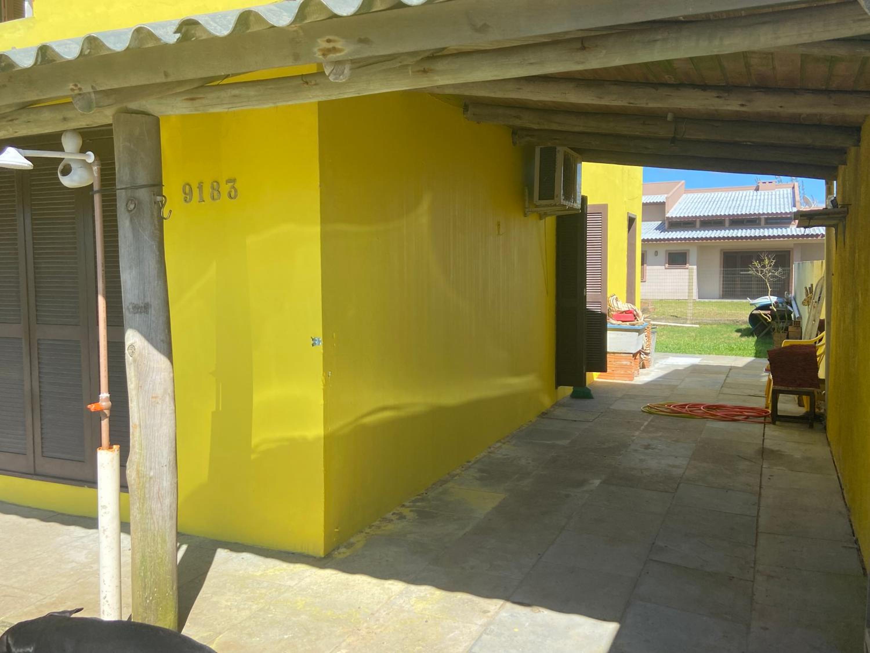 Casa Amarela a Beira Mar entre Arroio do Sal e Torres