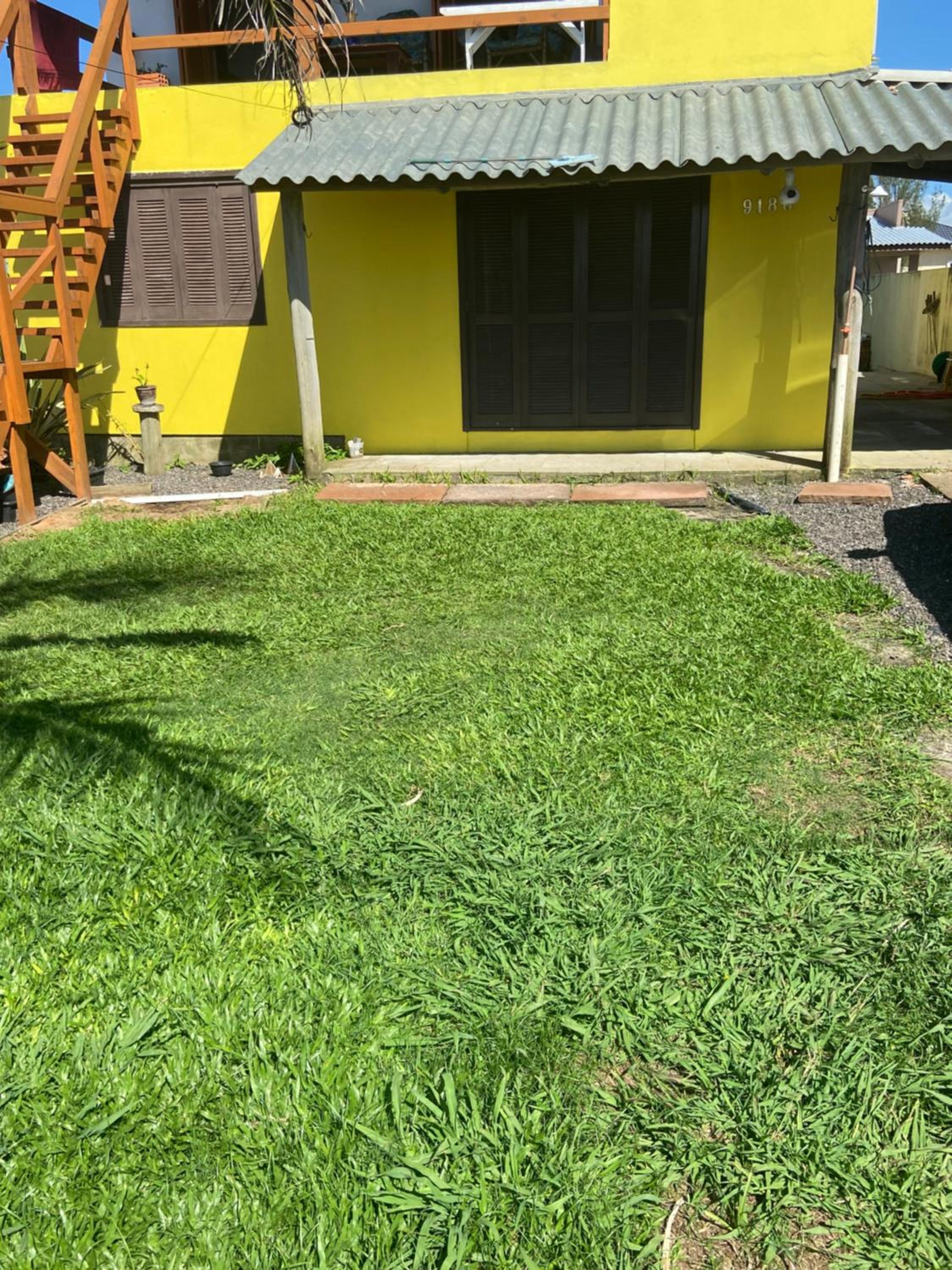 Casa Amarela a Beira Mar entre Arroio do Sal e Torres
