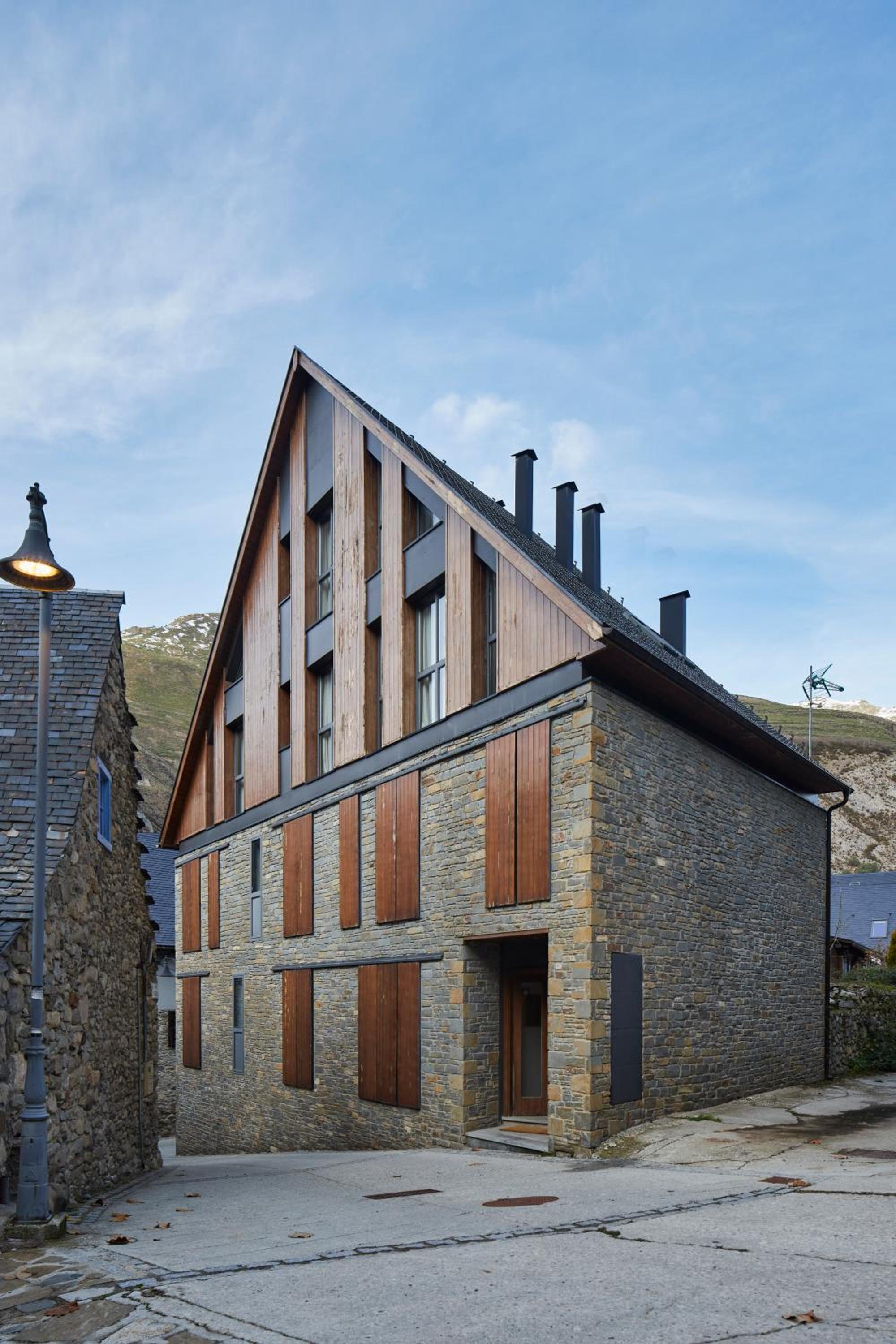 Val Arties 3 by FeelFree Rentals