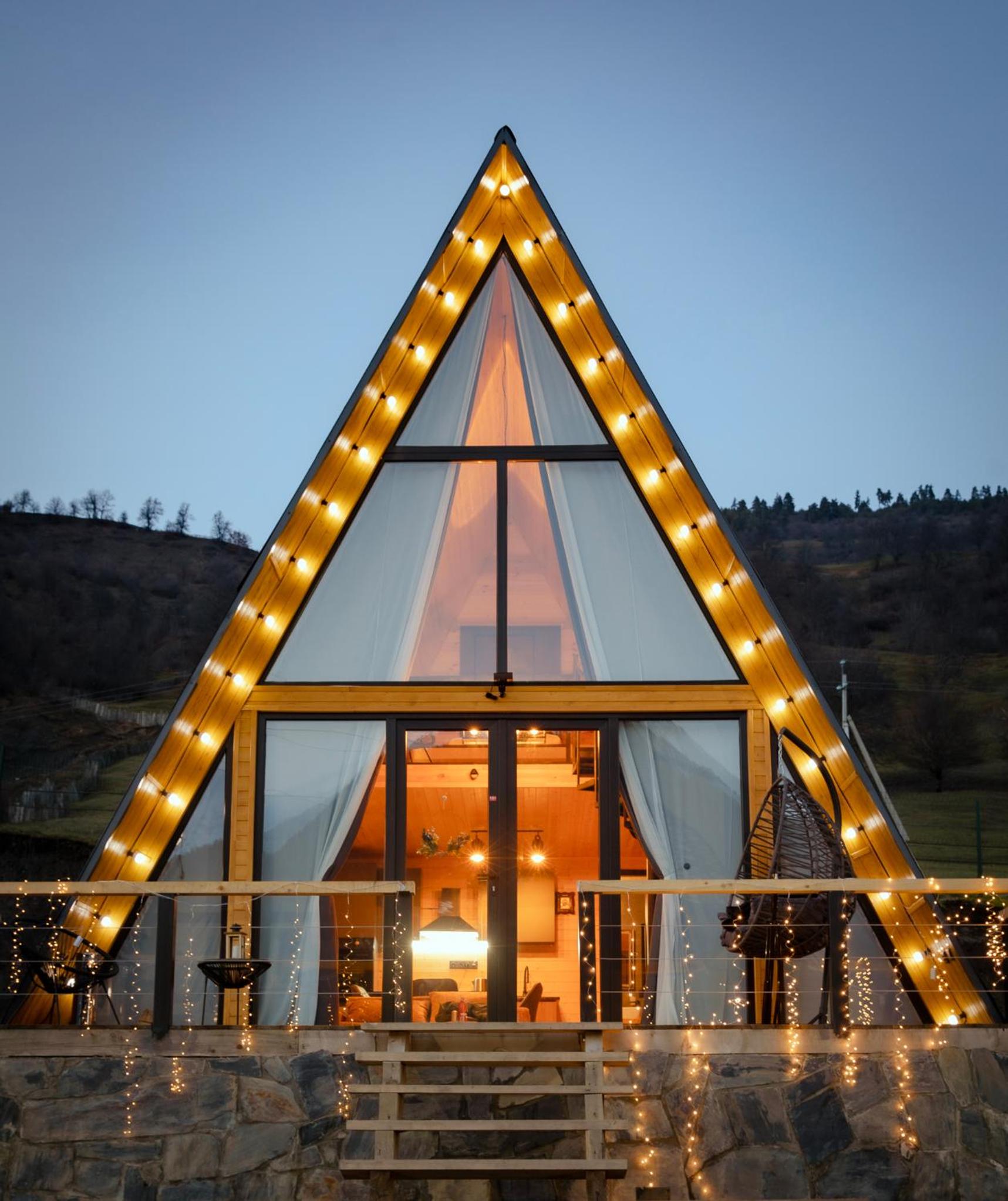 Cottage Lavdila