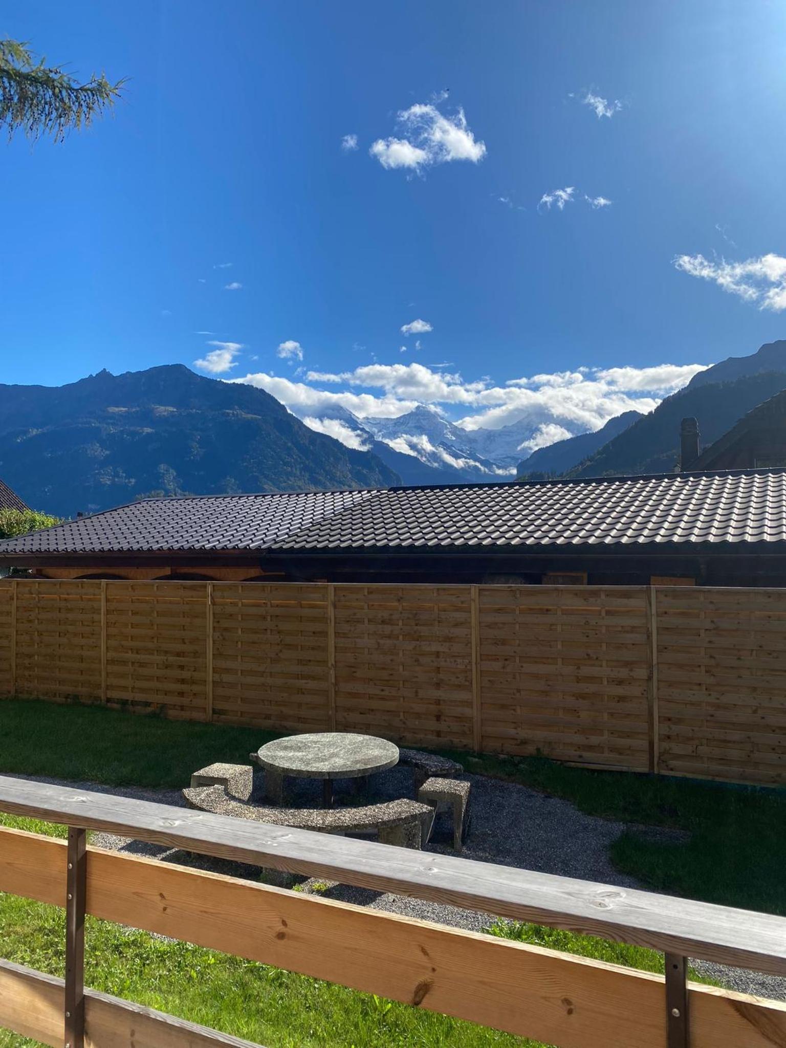 Unique Tiny Eco Lodges with gorgeous views to Jungfrau Massiv