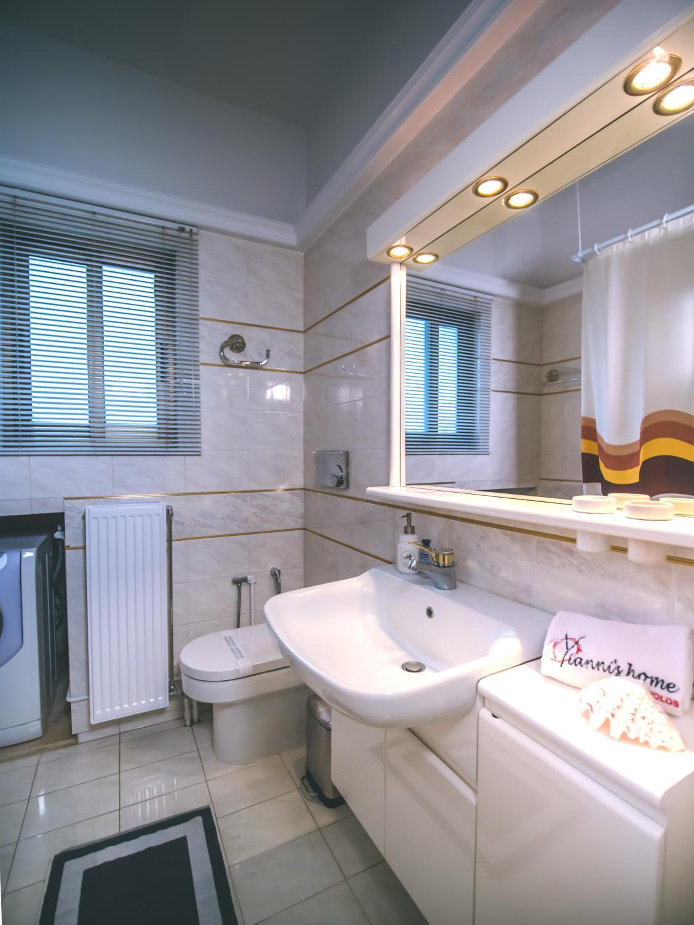 Yianni's Home-Comfort Apartment in Volos view 3