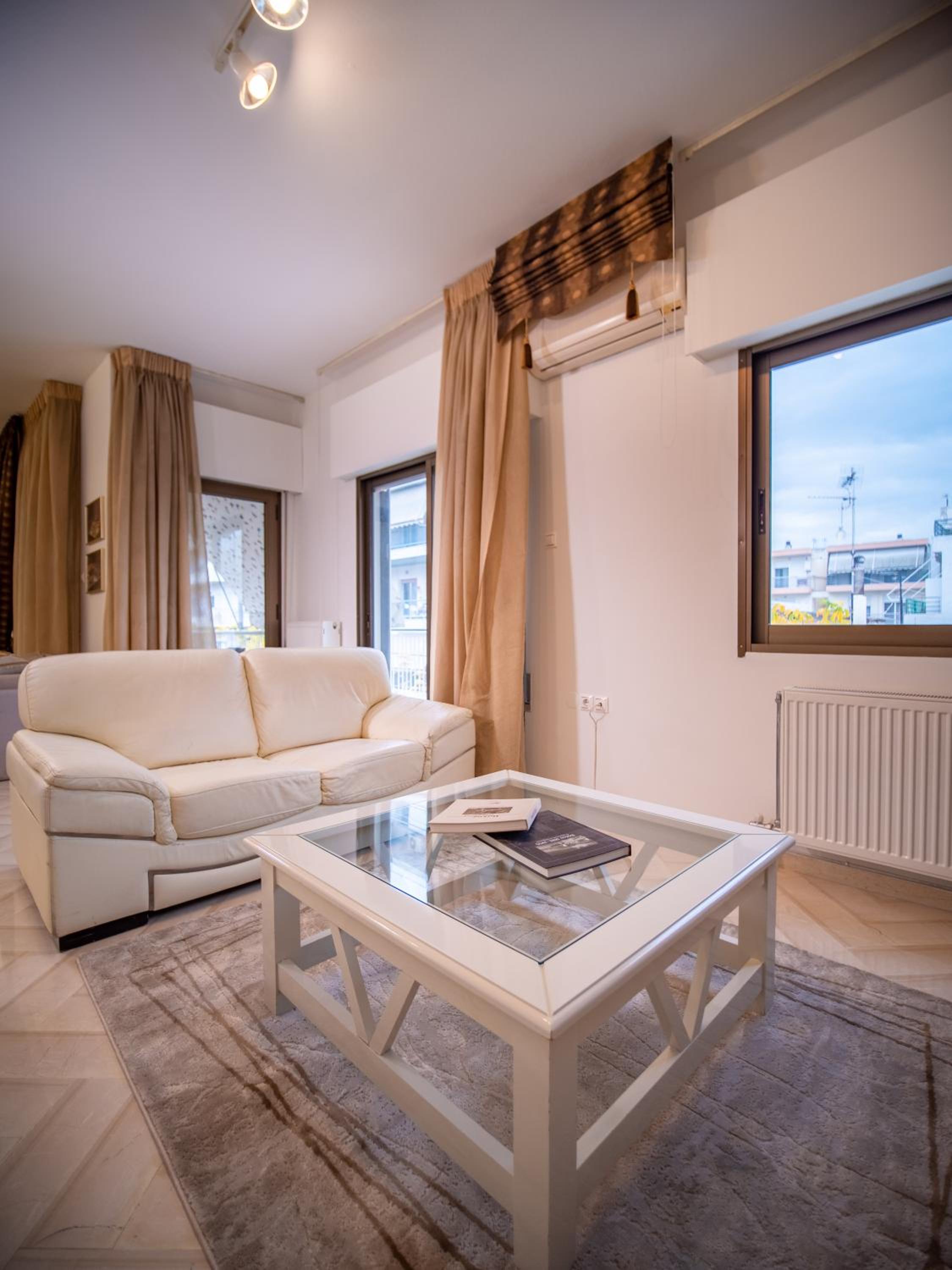 Yianni's Home-Comfort Apartment in Volos view 5