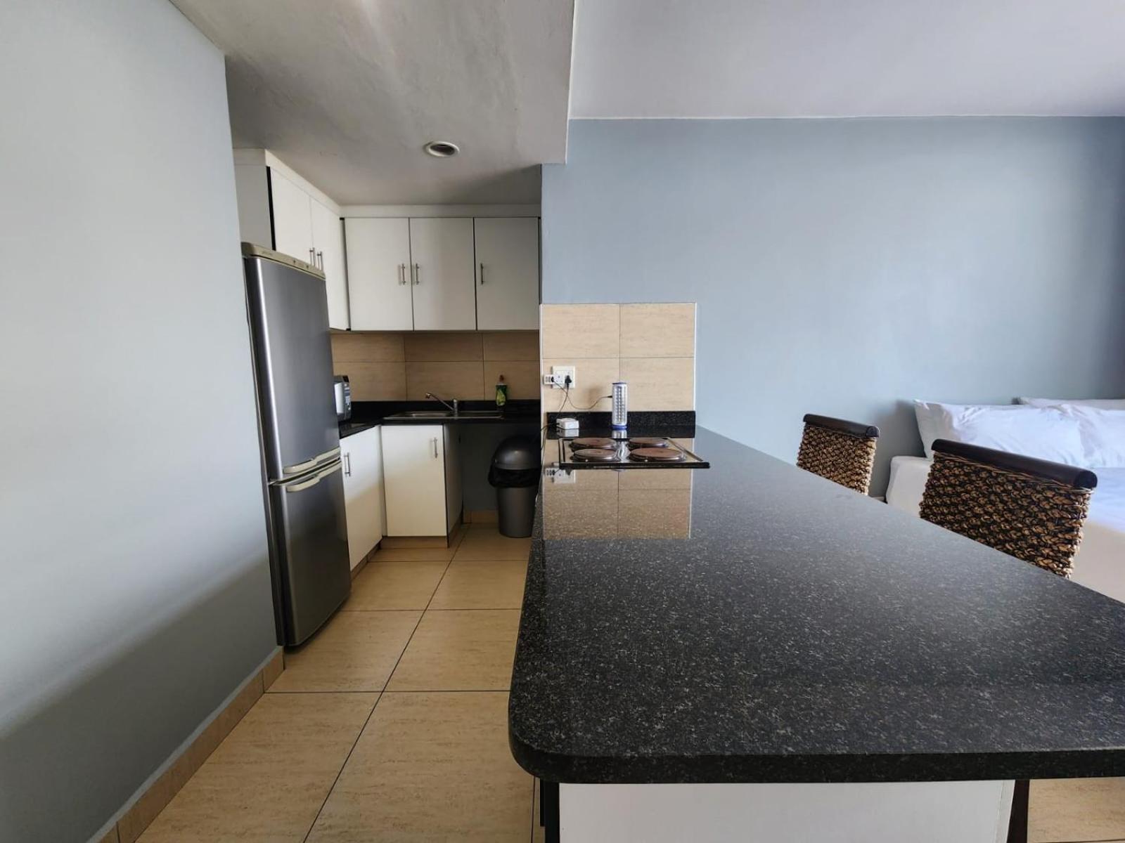 Tenbury Beach Apartment 604 view 2