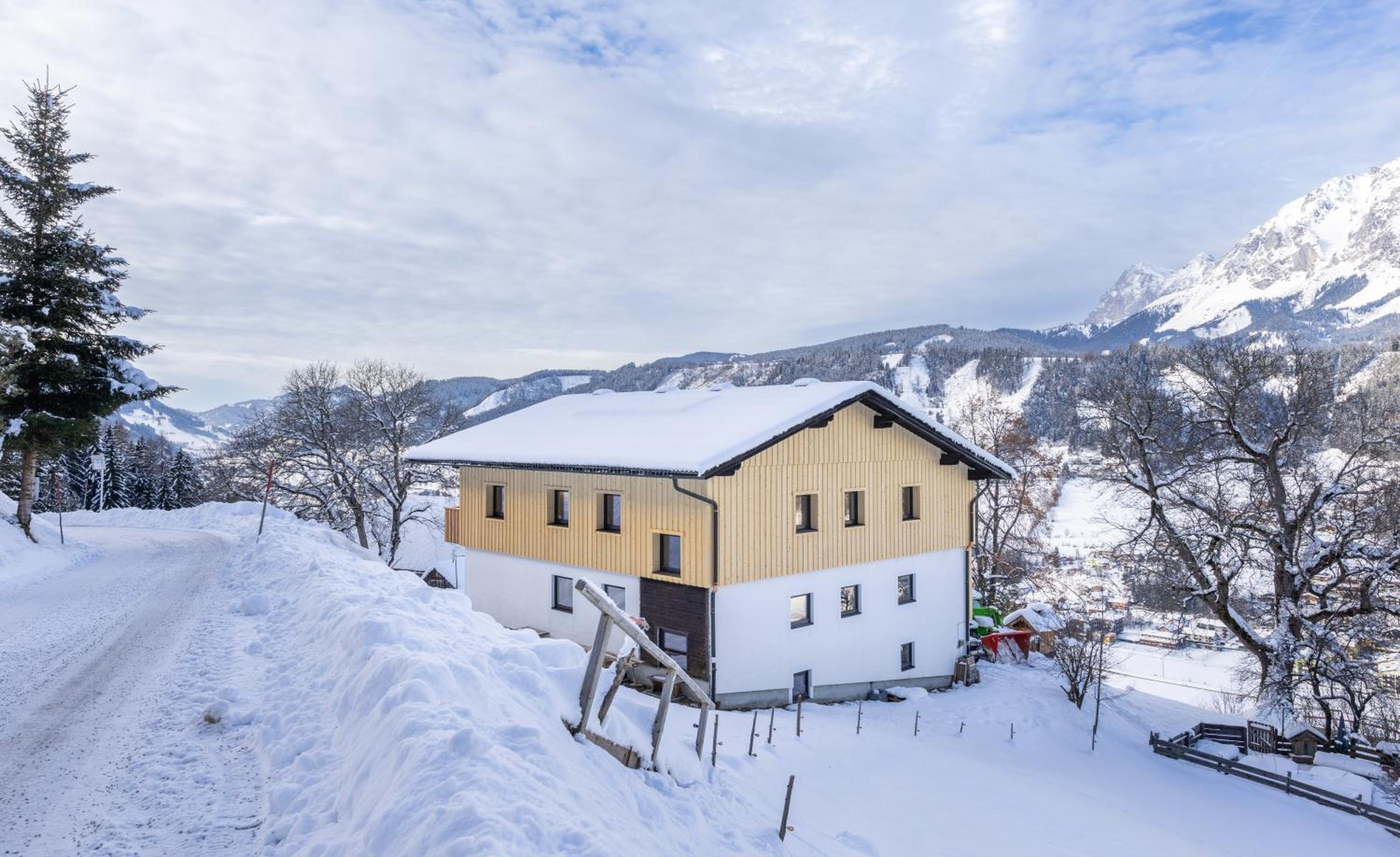 Appartements Uribi mit eigener Sauna by Schladmingurlaub